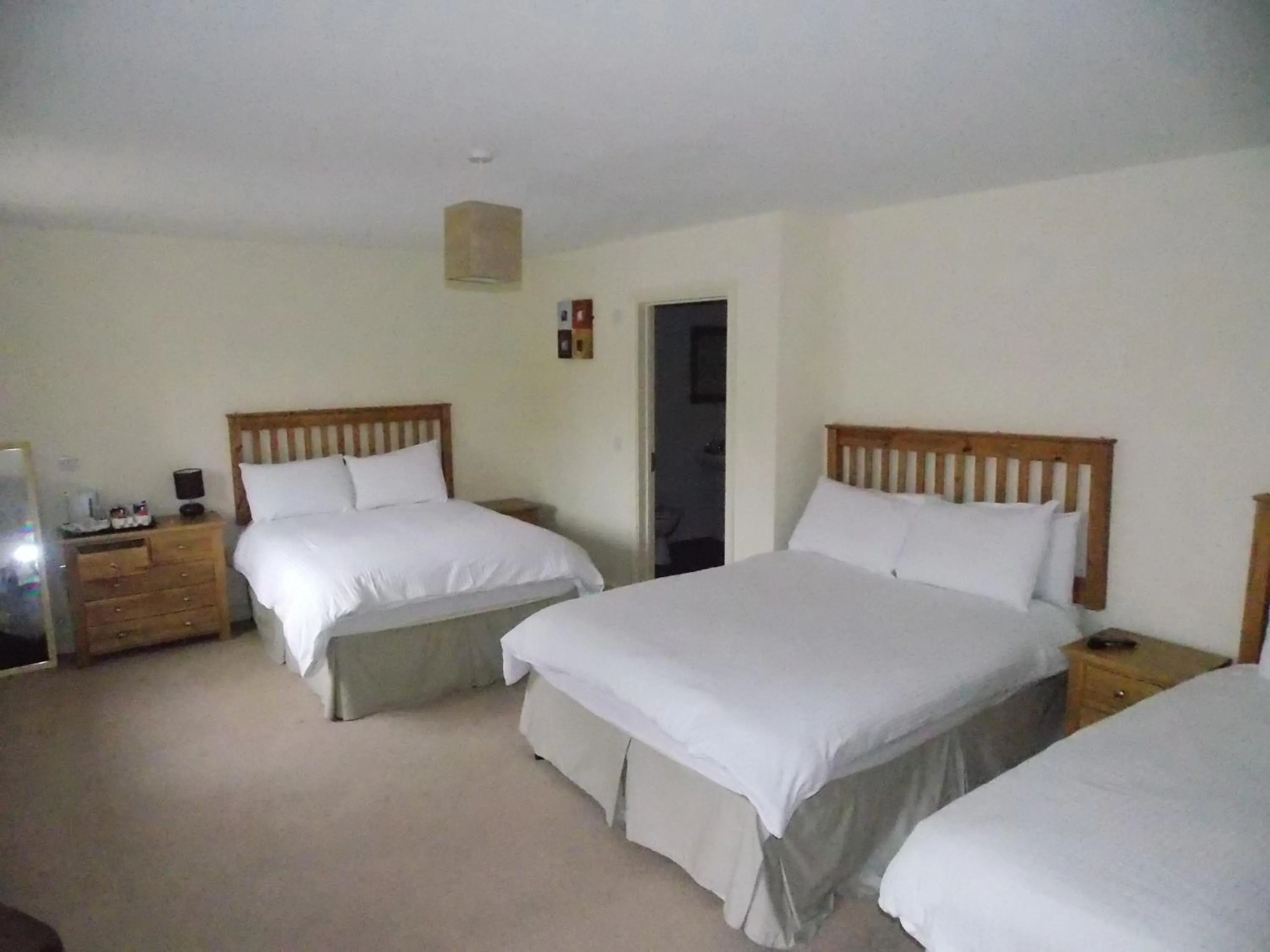 Bedroom, Bed in Canons Court Mews