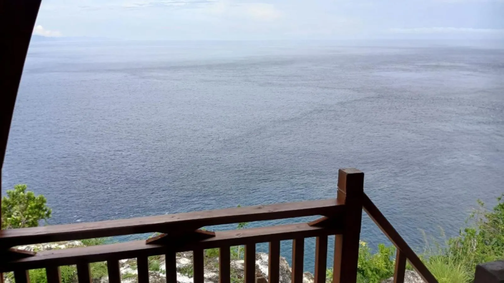 Property building in Suwehan Beach Cliff House by BIJAK