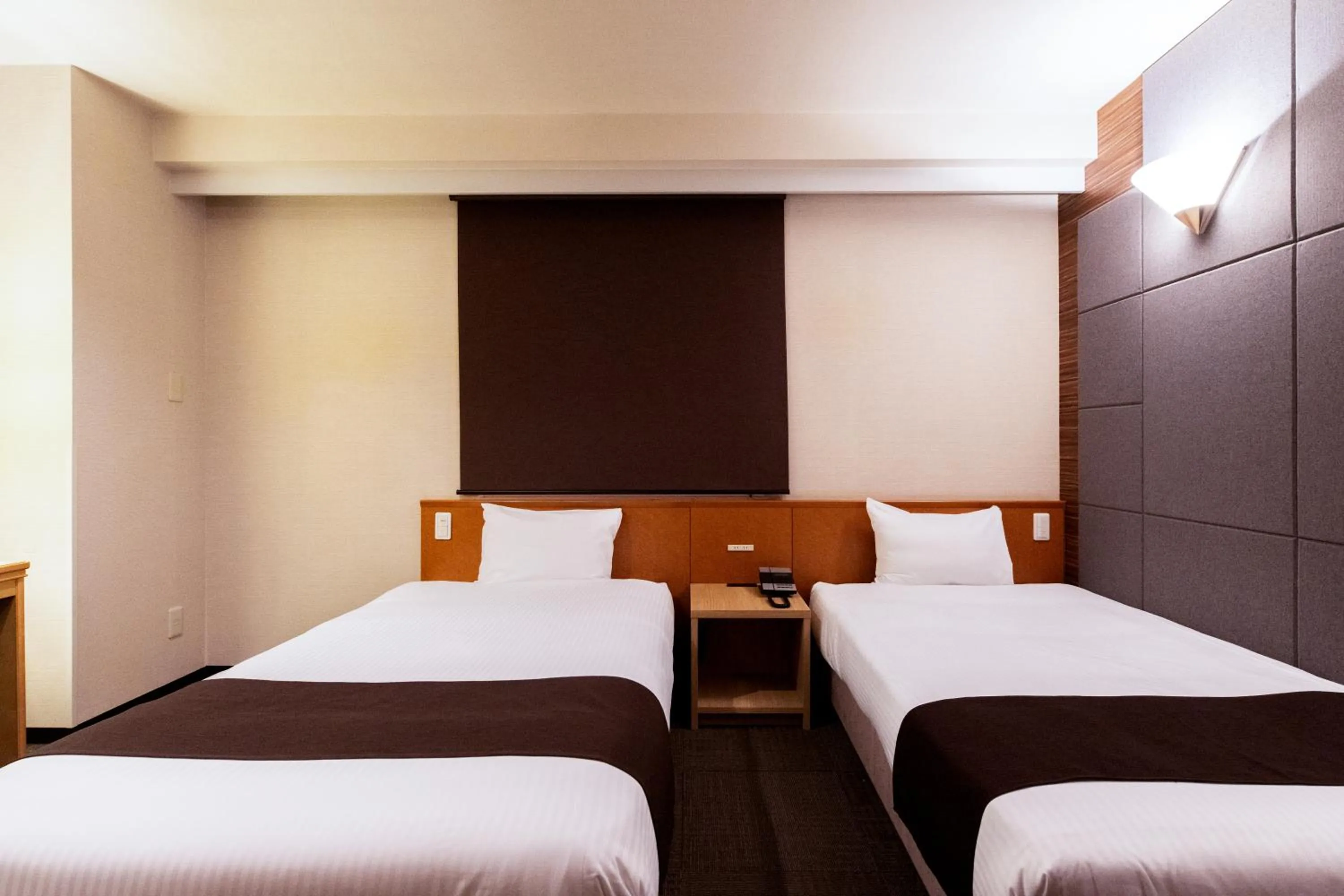 Photo of the whole room, Bed in Urvest Hotel Kamata