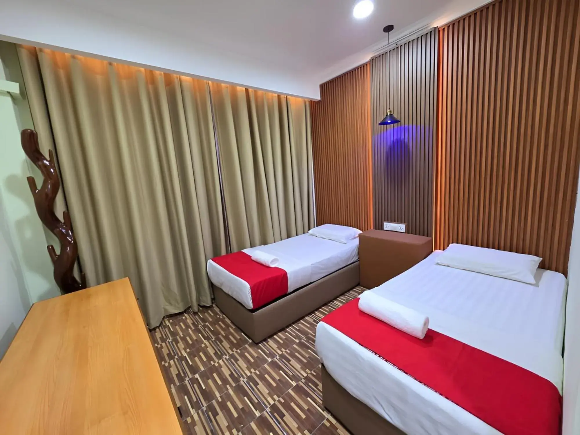 Deluxe Twin Room - single occupancy in Grand Inn Hotel Semporna Deluxe Twin Room - single occupancy in Grand Inn Hotel Semporna