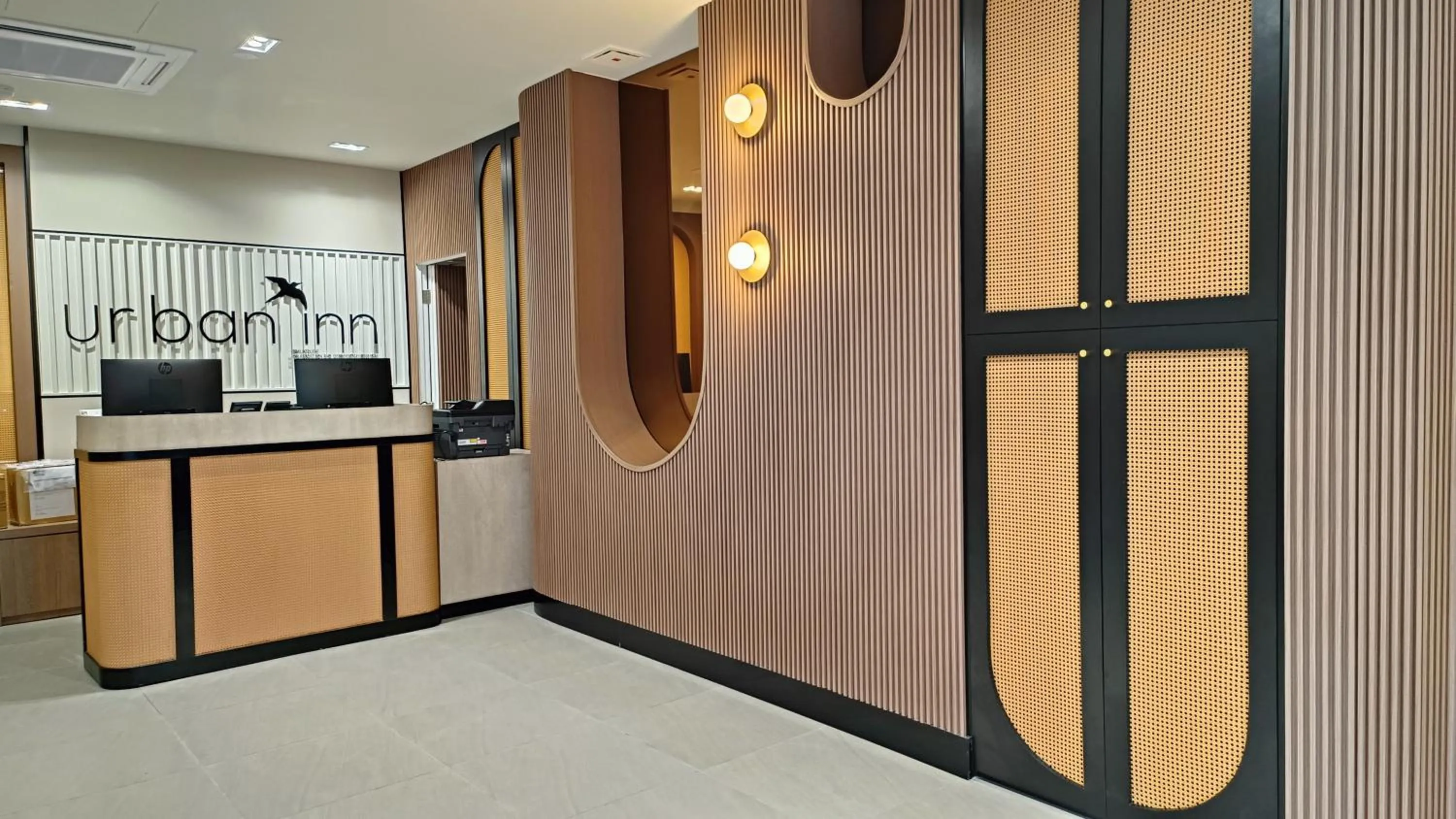 Urban Inn, Salak Tinggi