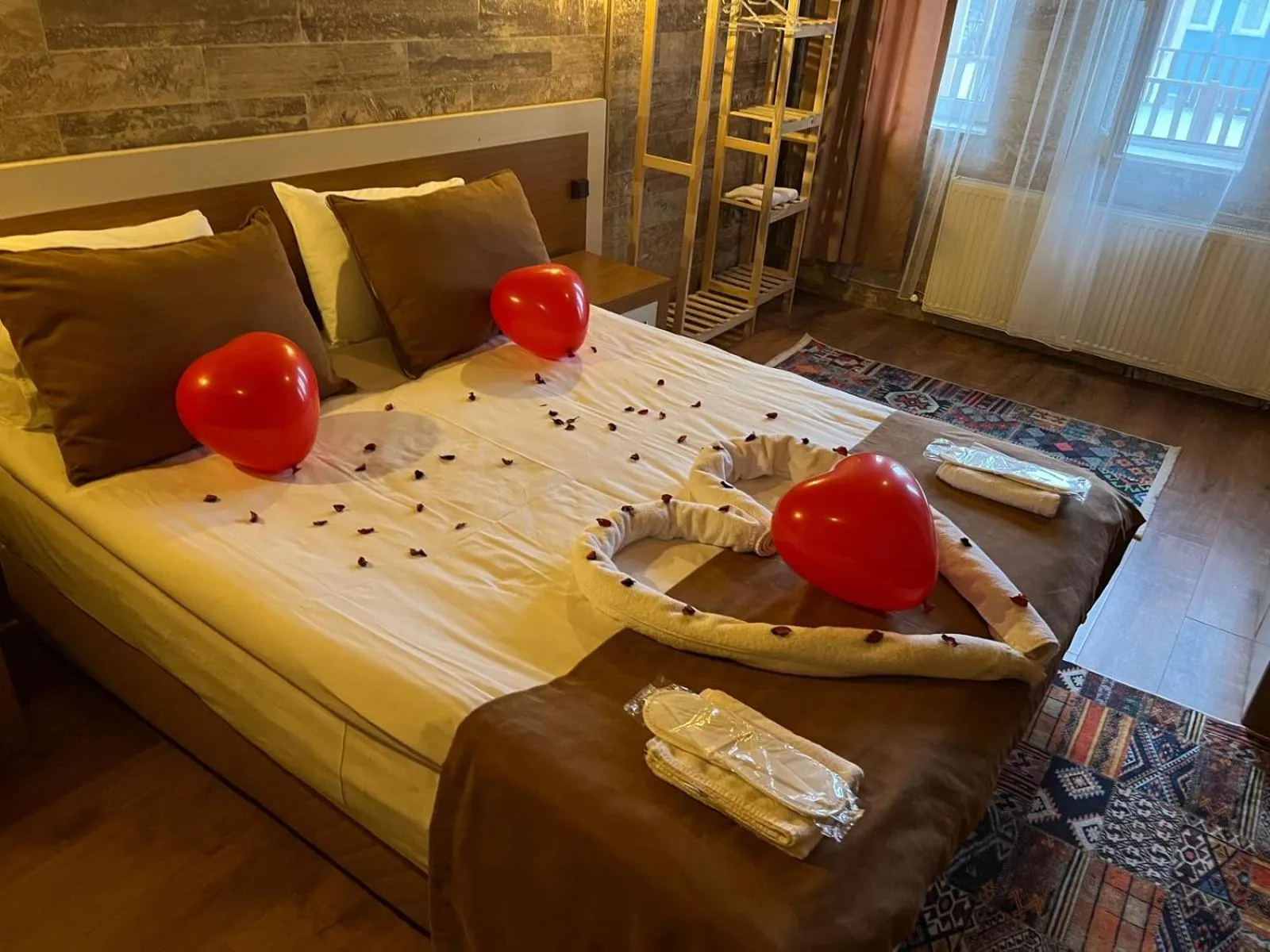 Photo of the whole room, Bed in Arton İn Cappadocia