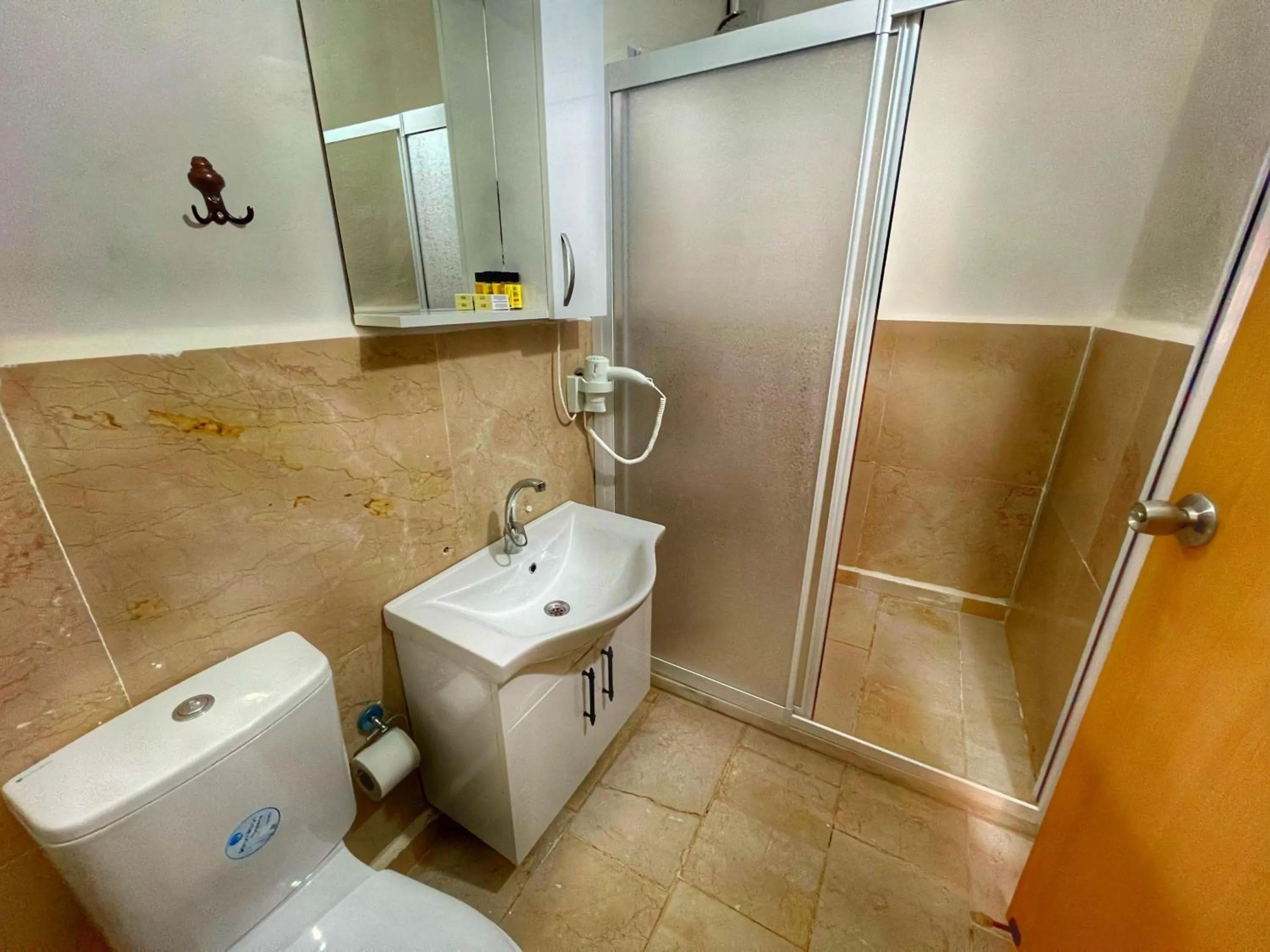 Shower in Arton İn Cappadocia