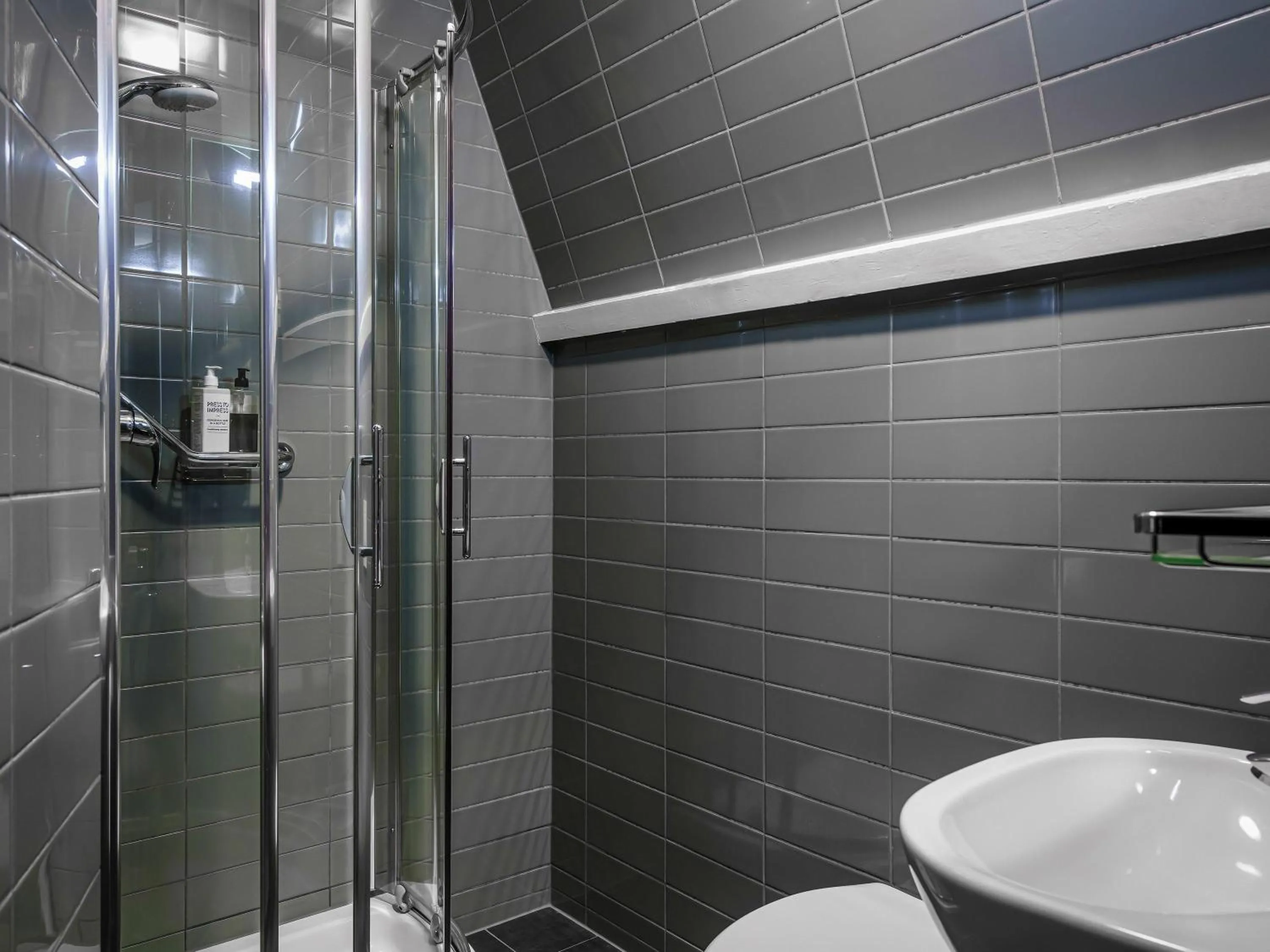 Bedroom in ibis Styles Amsterdam Amstel