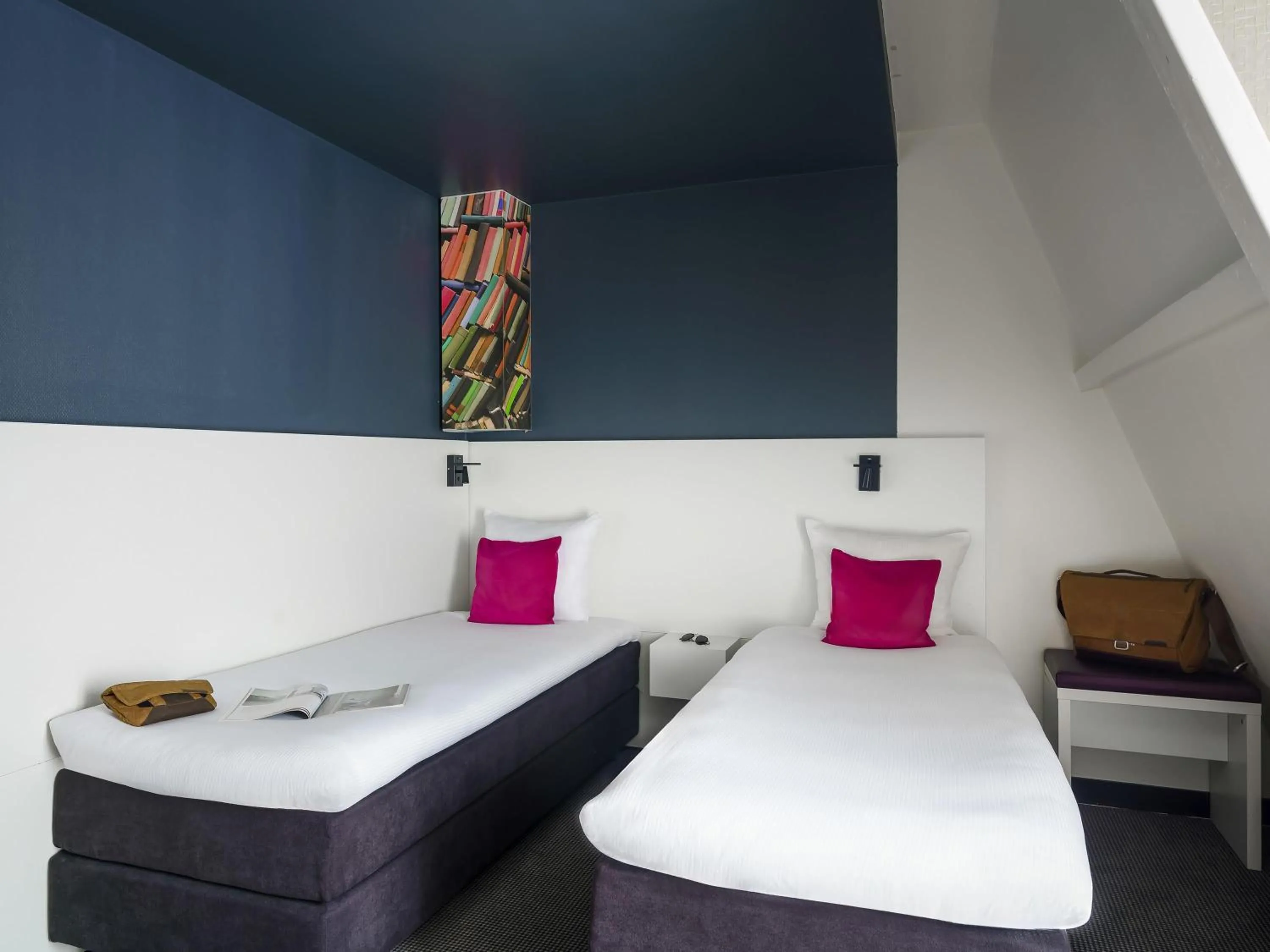 Bedroom, Bed in ibis Styles Amsterdam Amstel