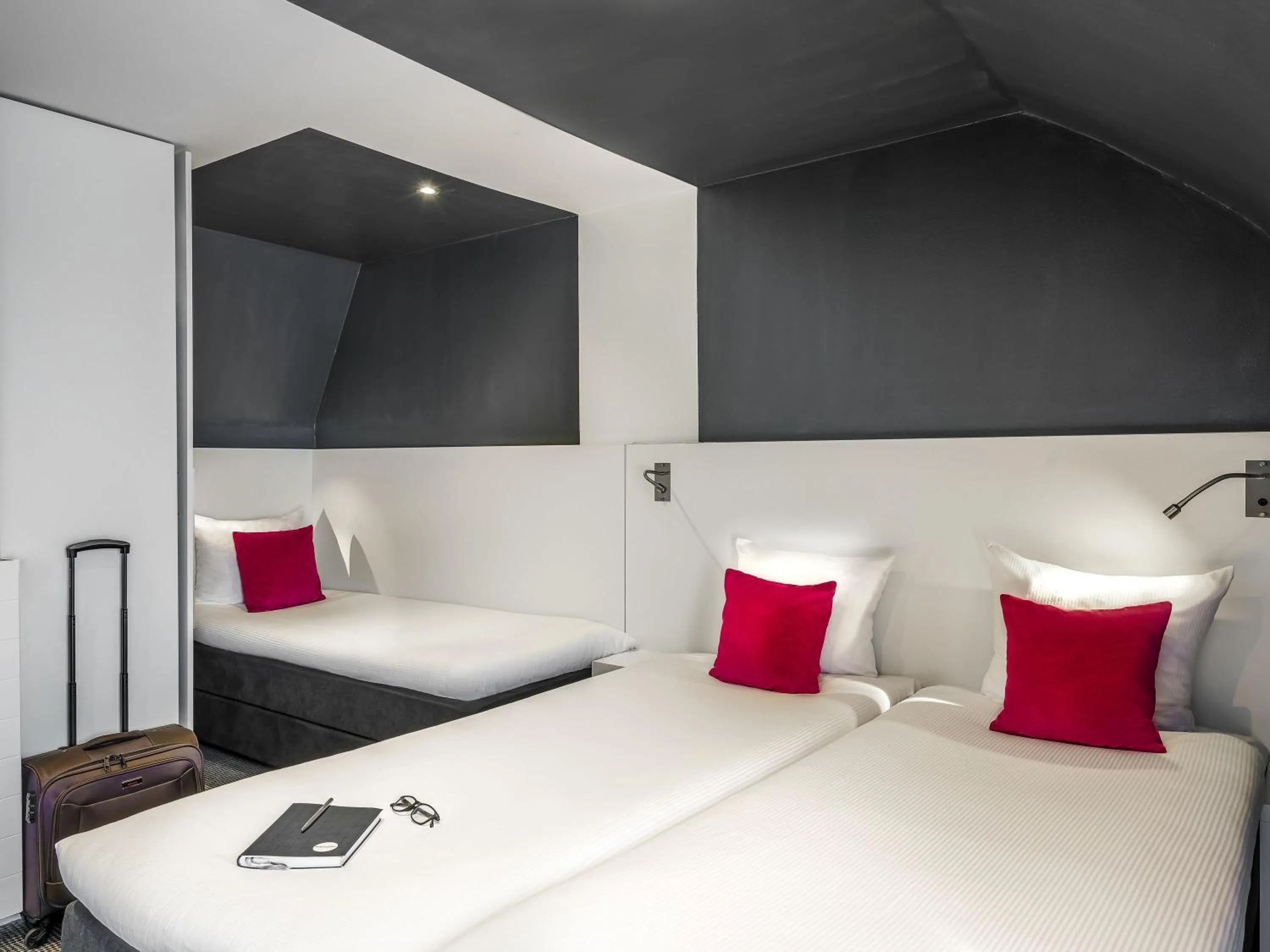 Bedroom, Bed in ibis Styles Amsterdam Amstel