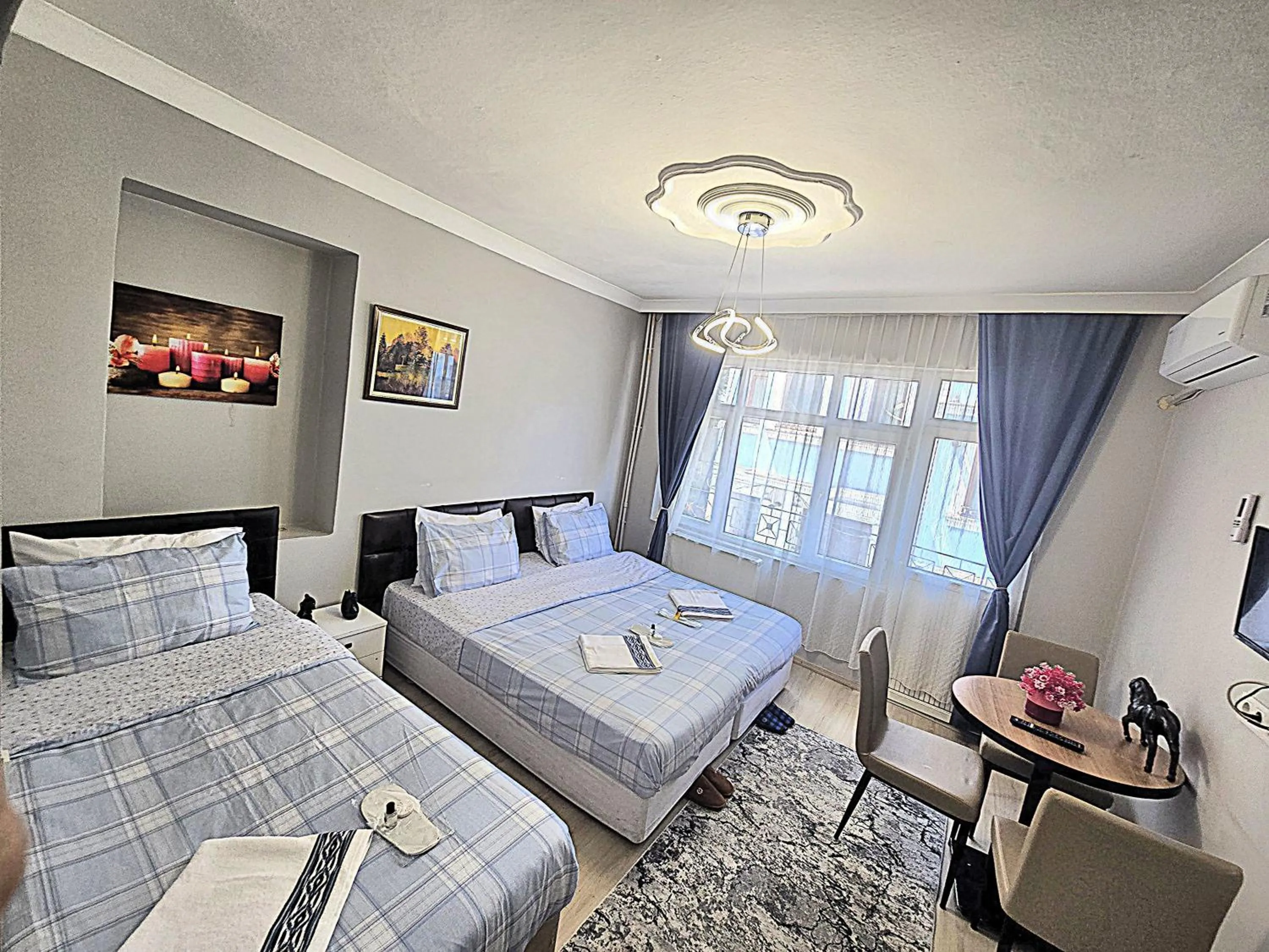 Bed in Taksim Milenyum Suites