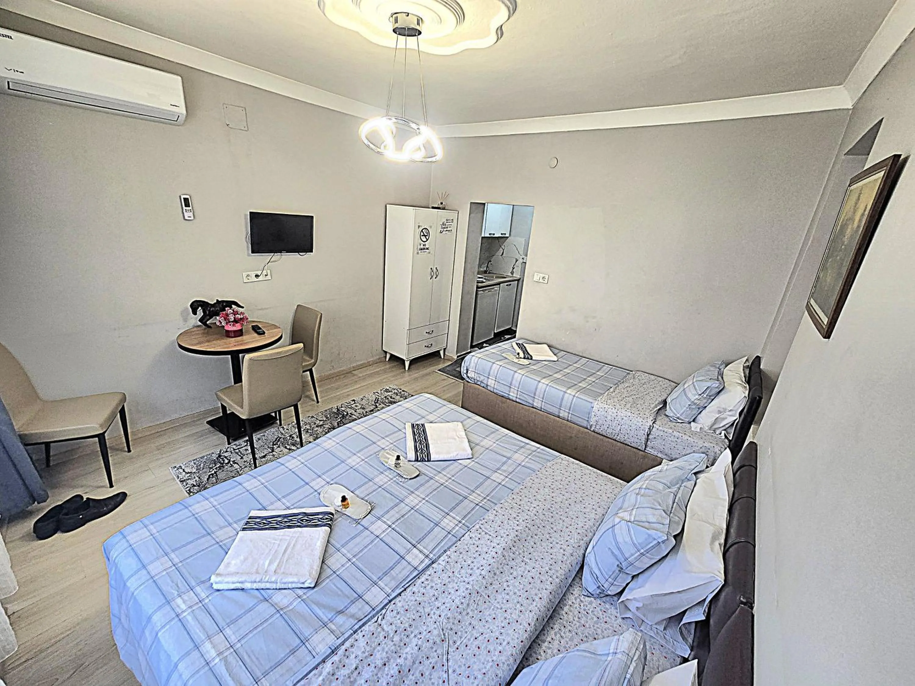 Bed in Taksim Milenyum Suites