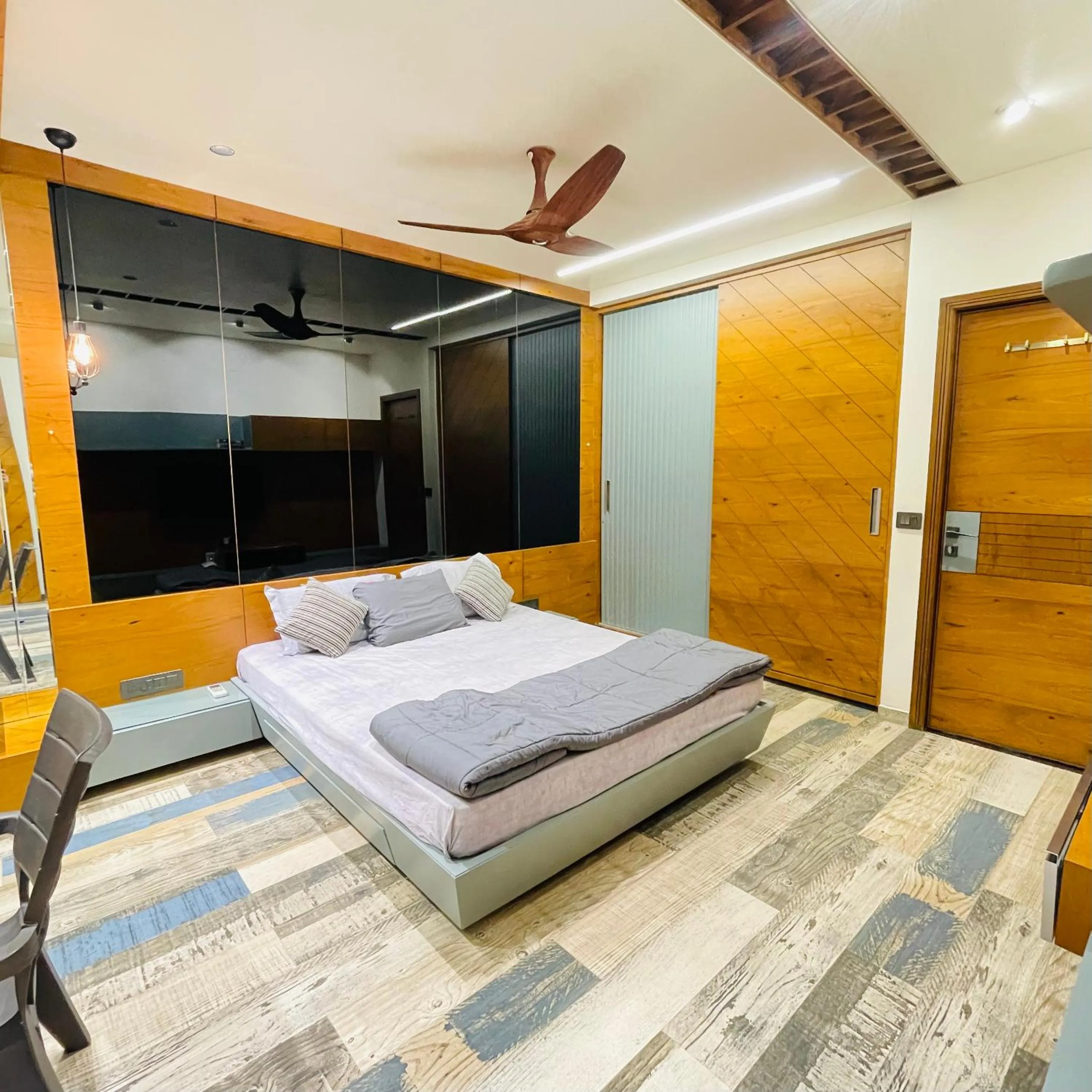 Bedroom, Bed in Nisarg’s stays