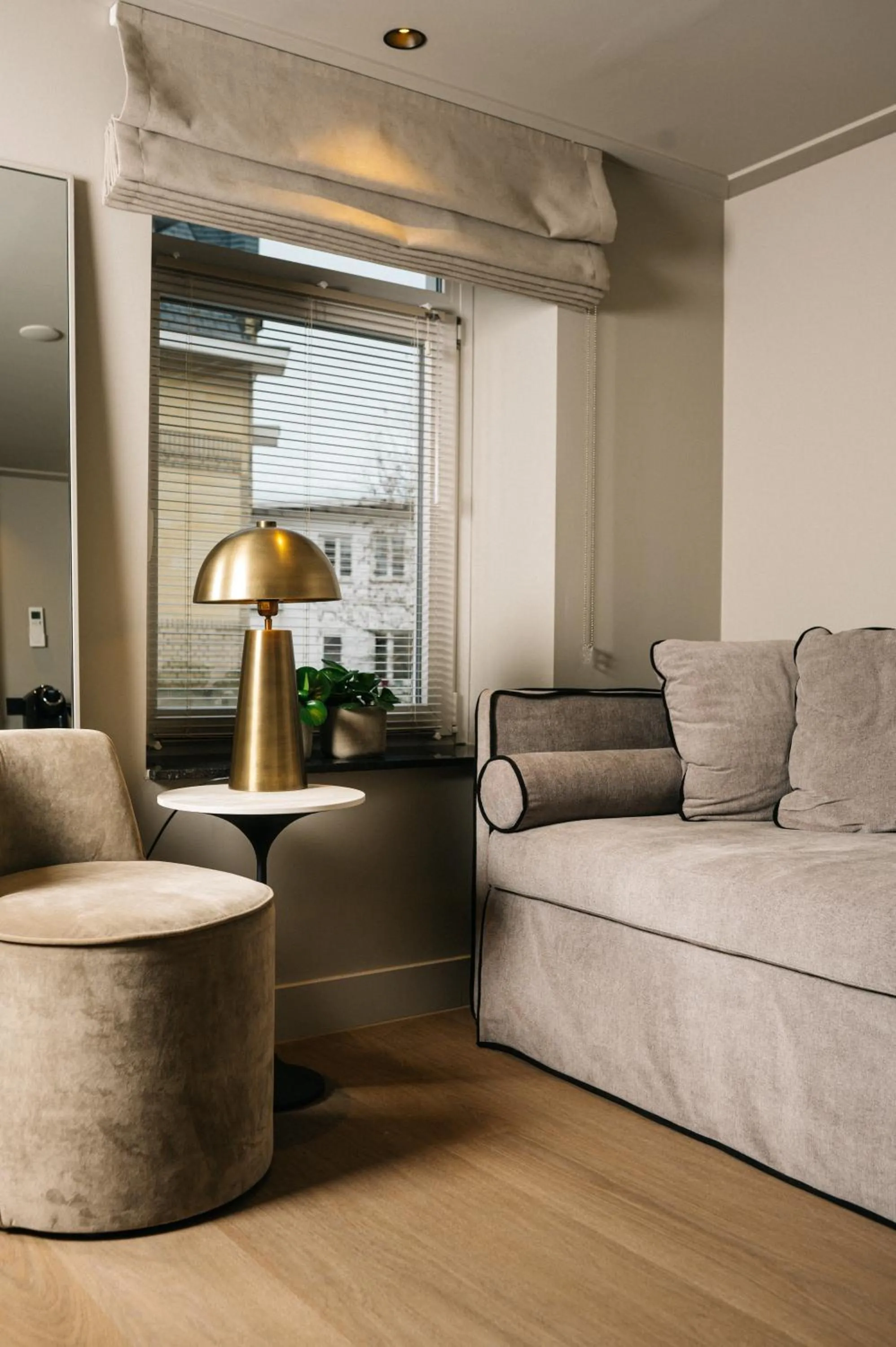 Seating area in Hotel Blink