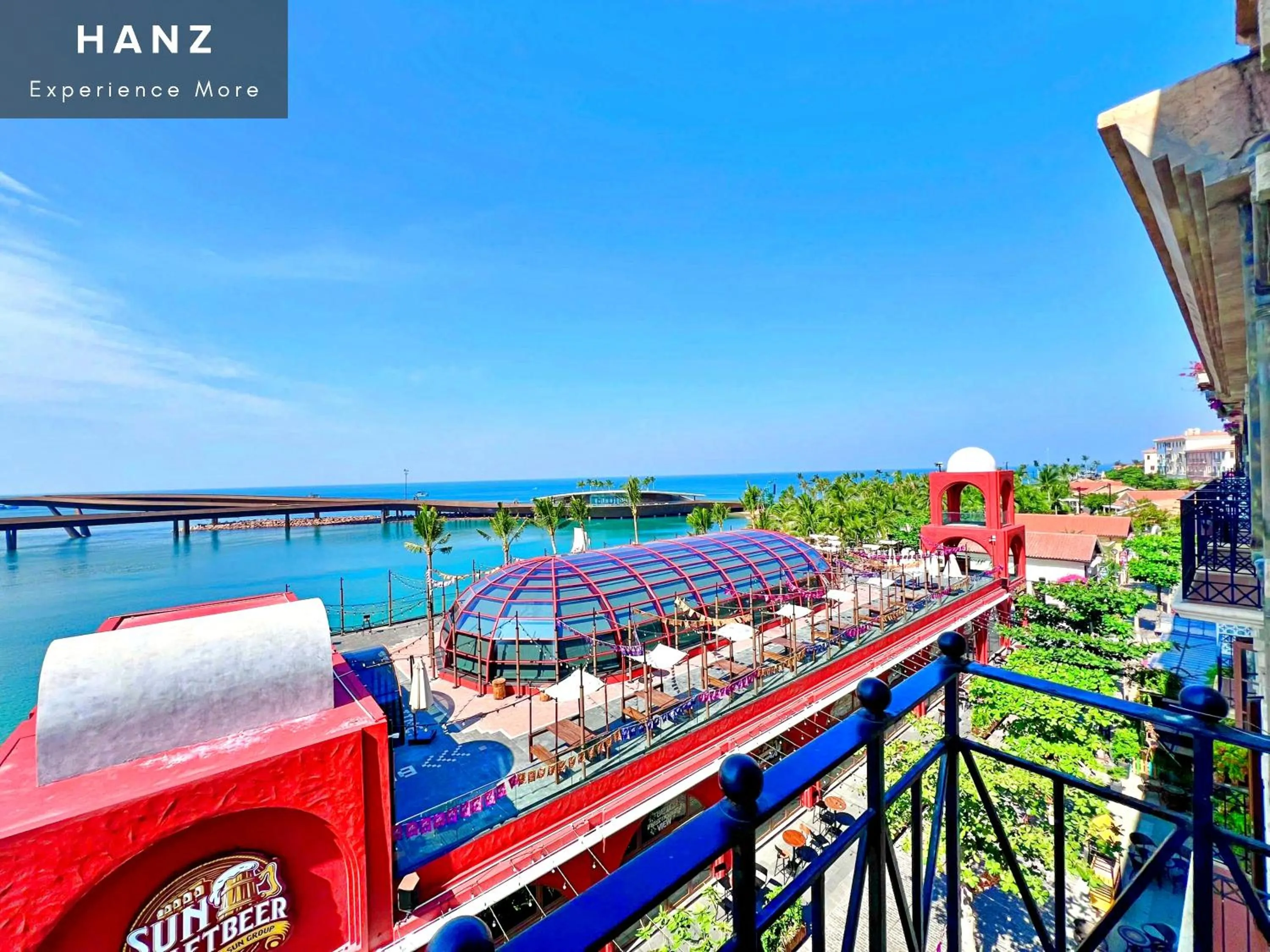 HANZ Lagoon Sunset Escape