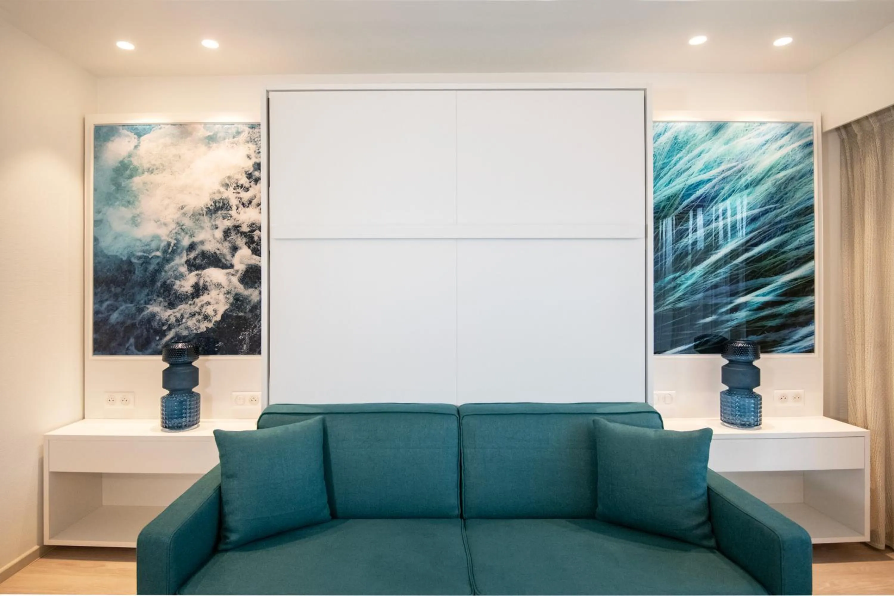 Living room in Résidence Hôtelière Chambord au coeur de Menton - entièrement rénovée