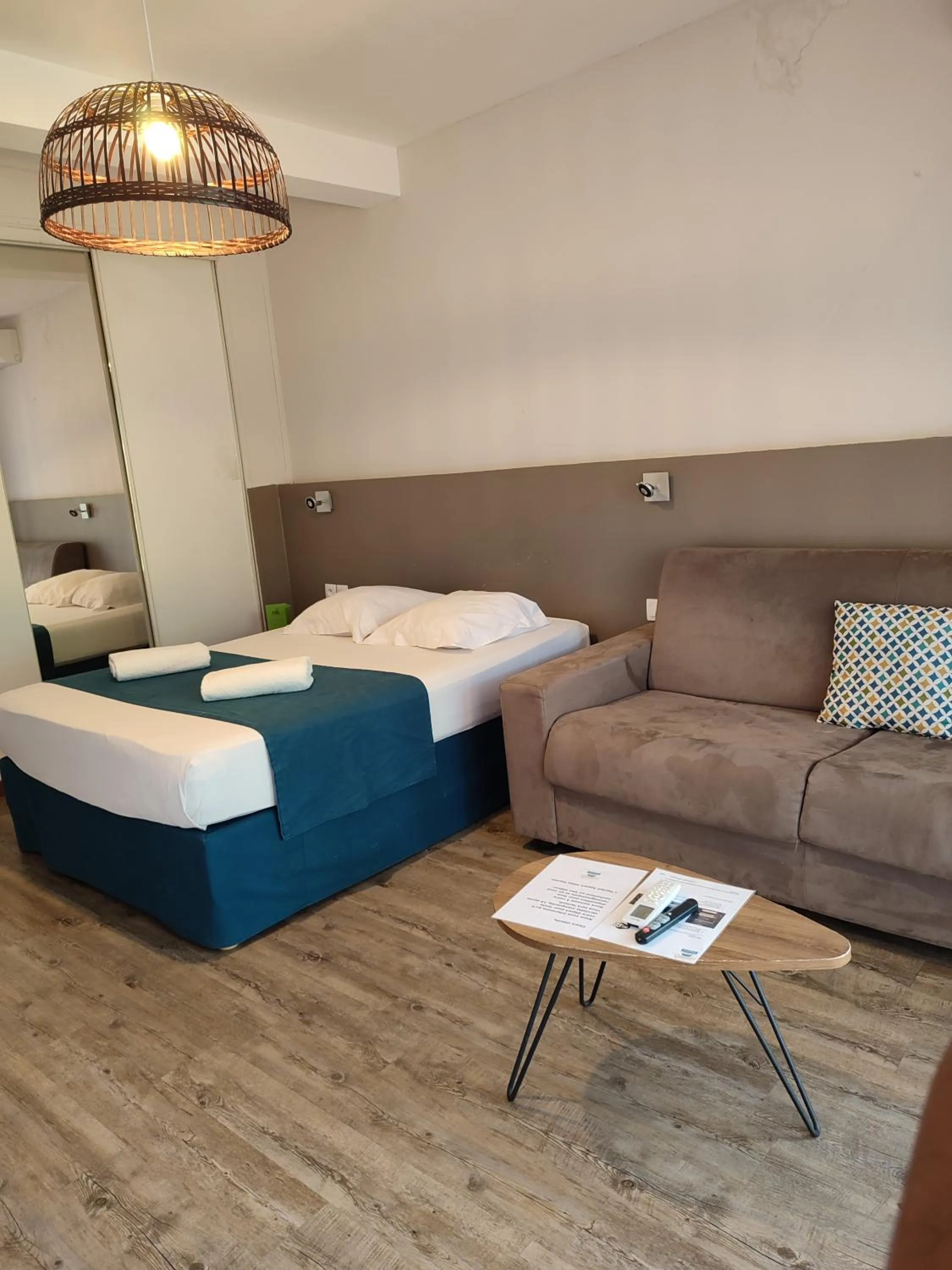 MARINA , 2mn à PIEDS PLAGE BOUCAN CANOT