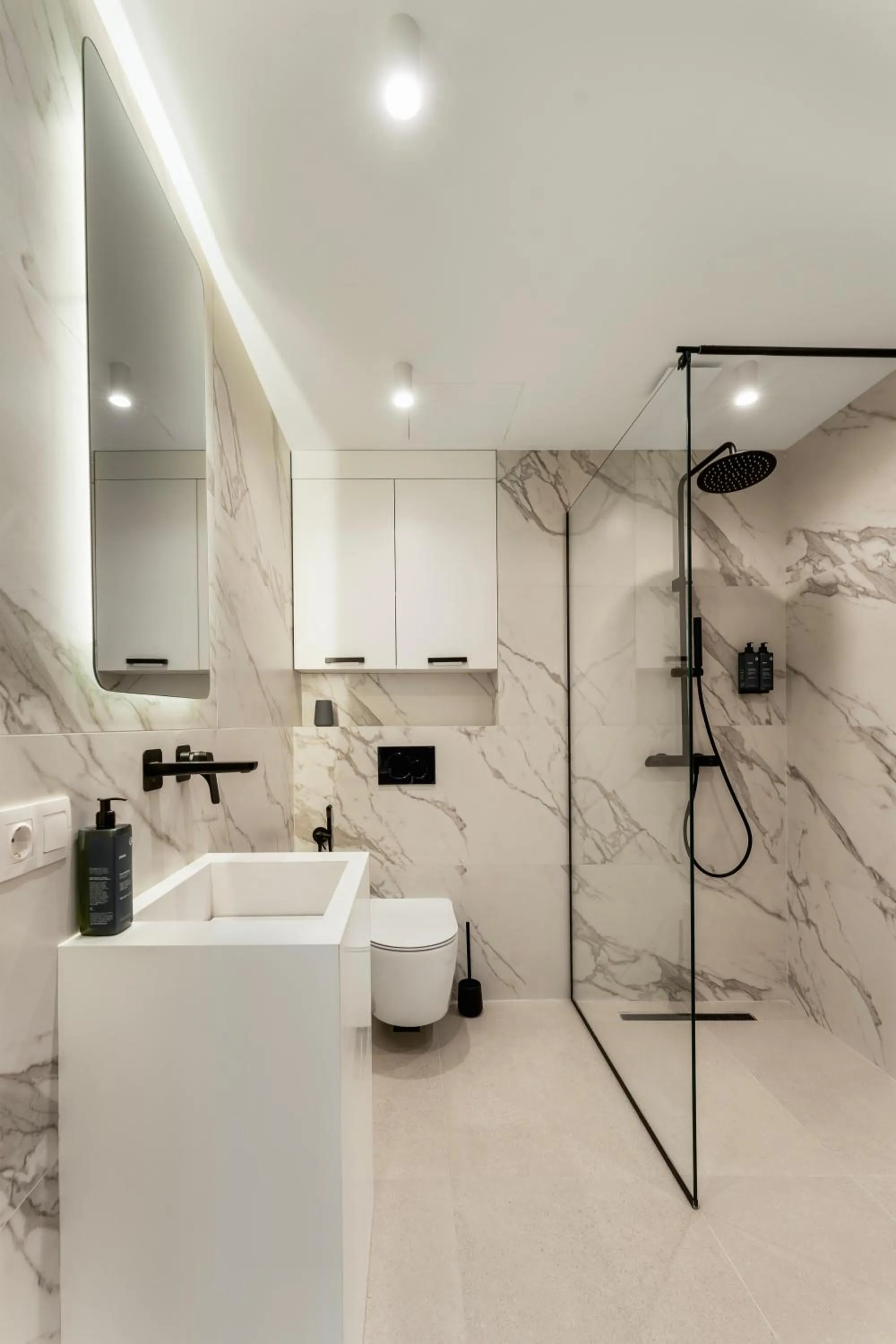 Shower in Solridge Aparthotel