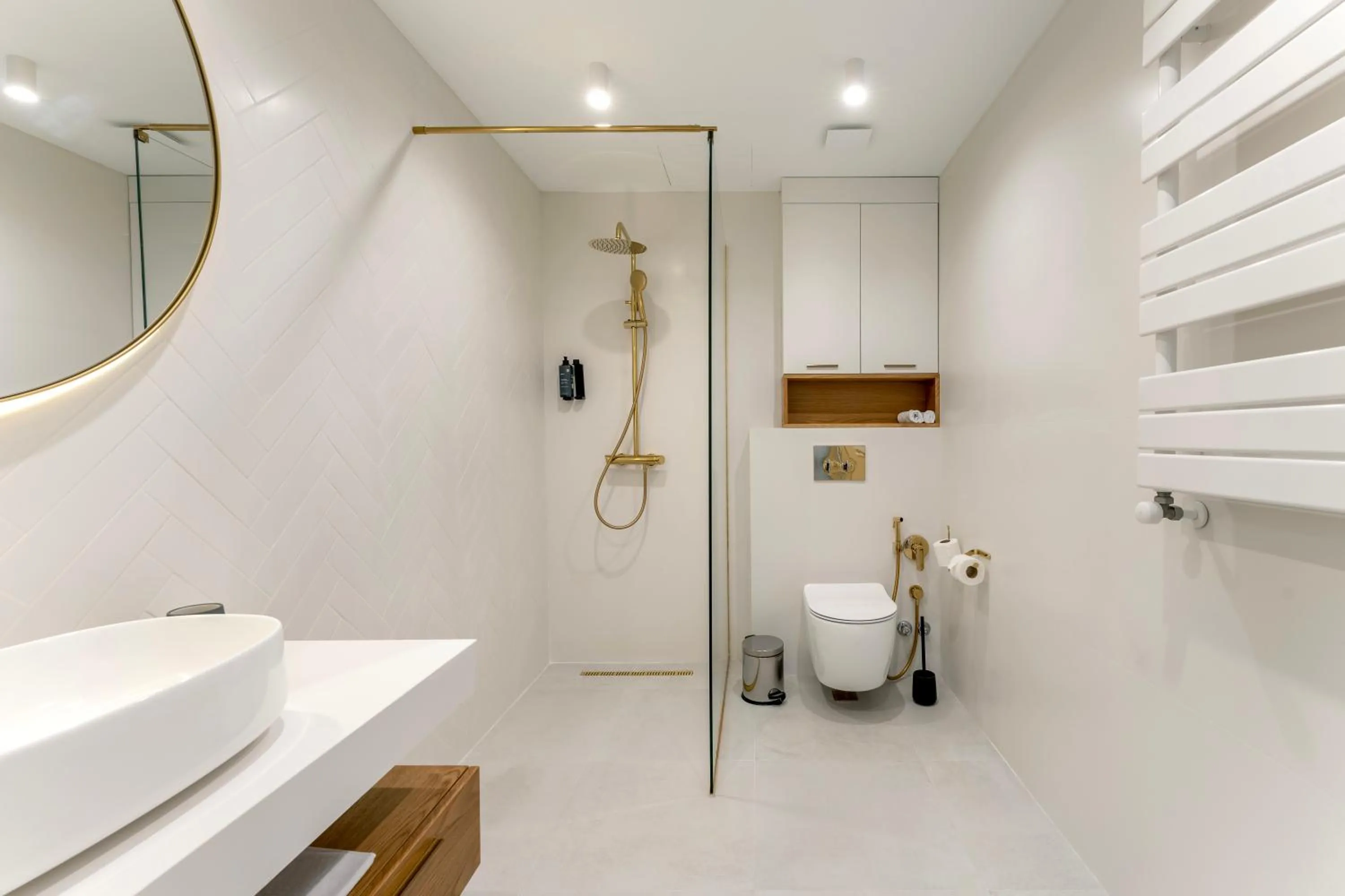 Shower in Solridge Aparthotel