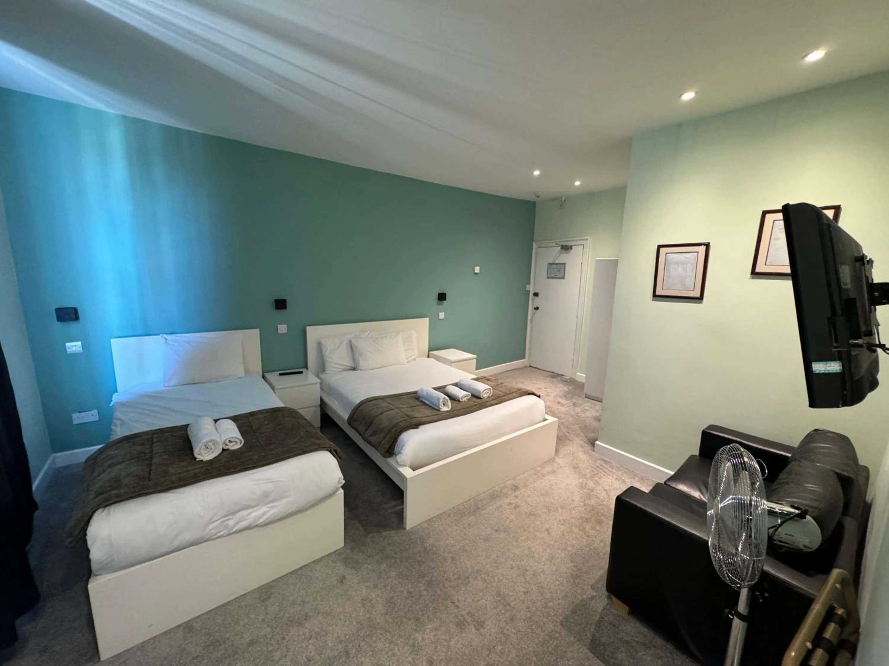 Bed in The George Hotel