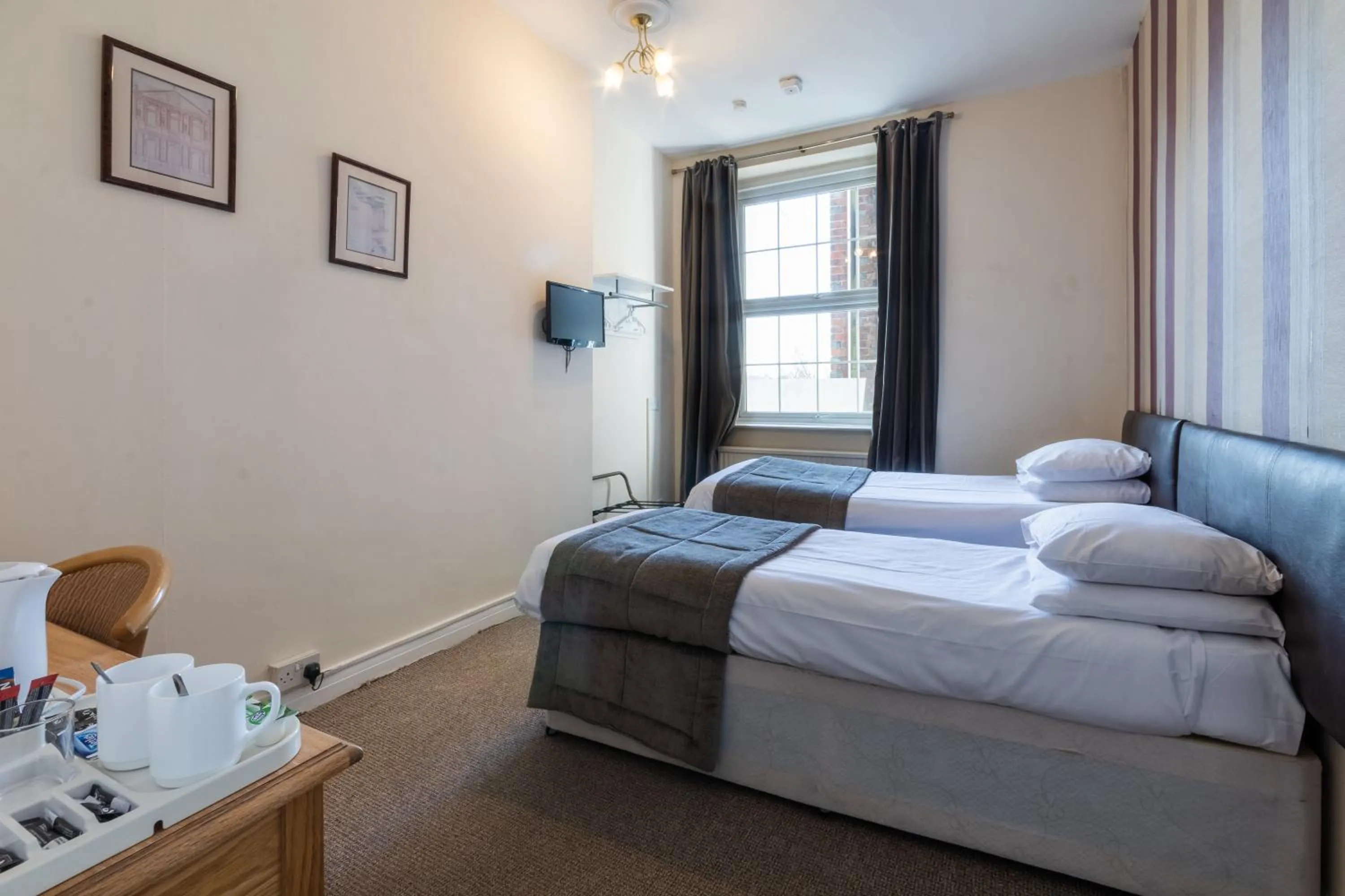 Bedroom, Bed in The George Hotel