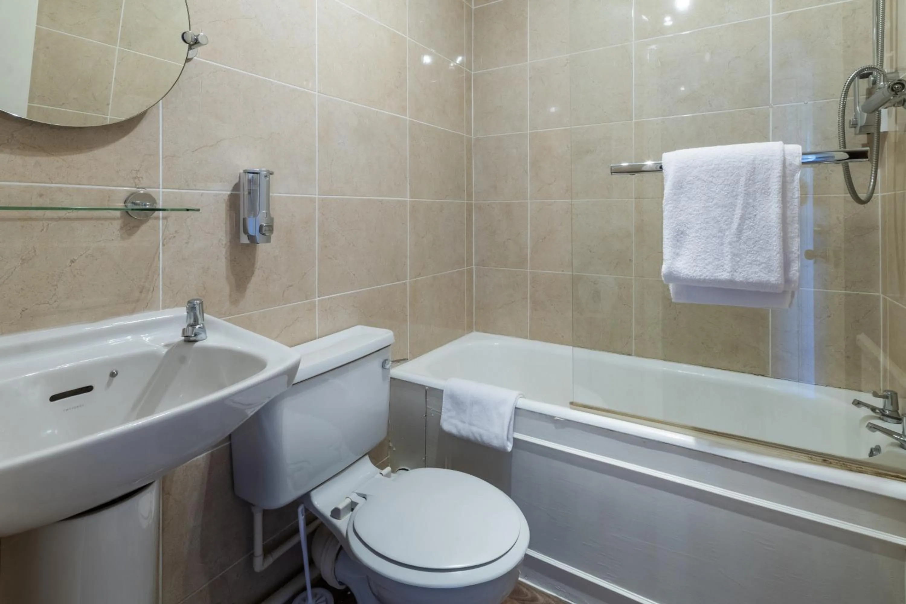 Bath in The George Hotel