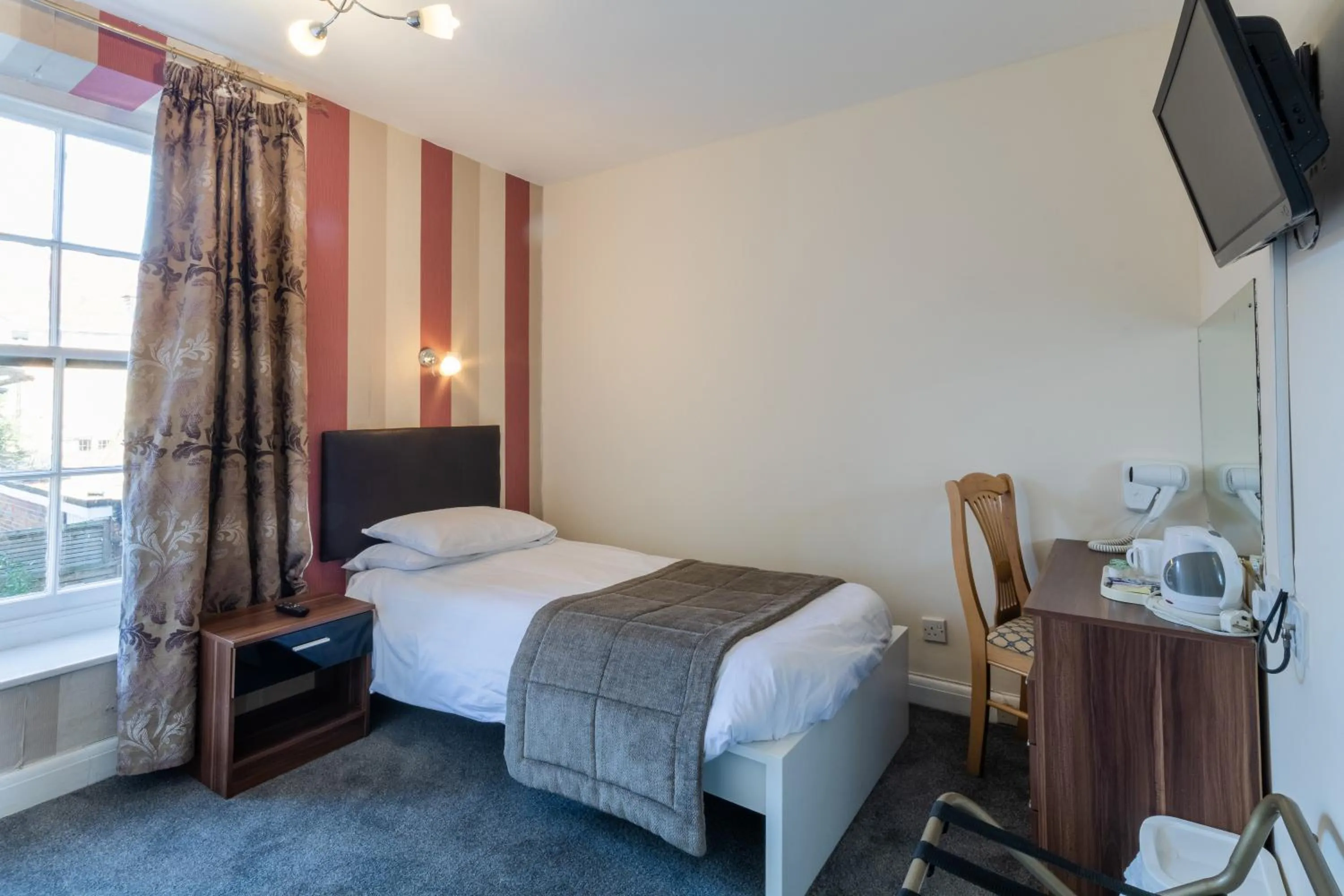 Bed in The George Hotel