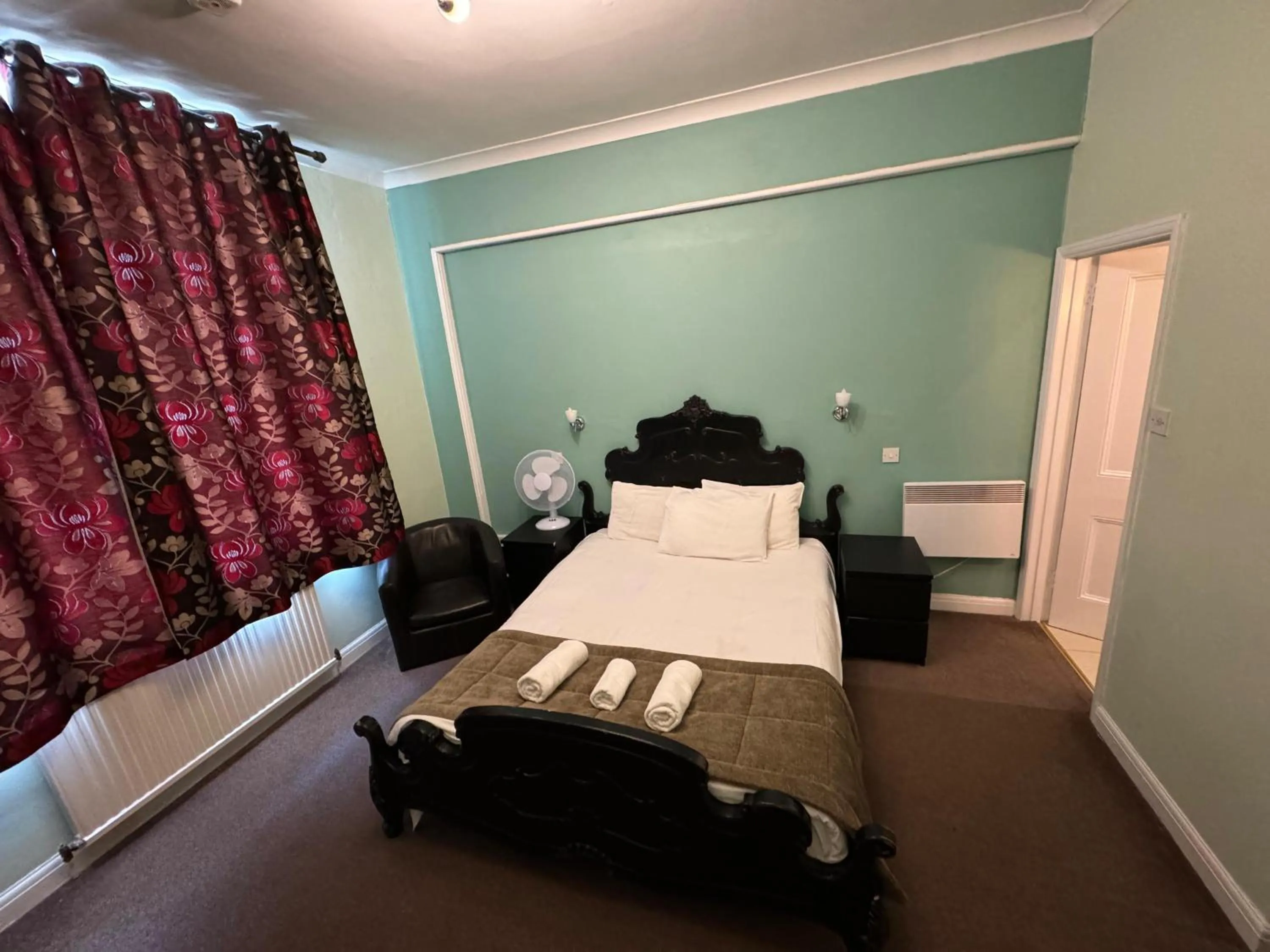 Bed in The George Hotel