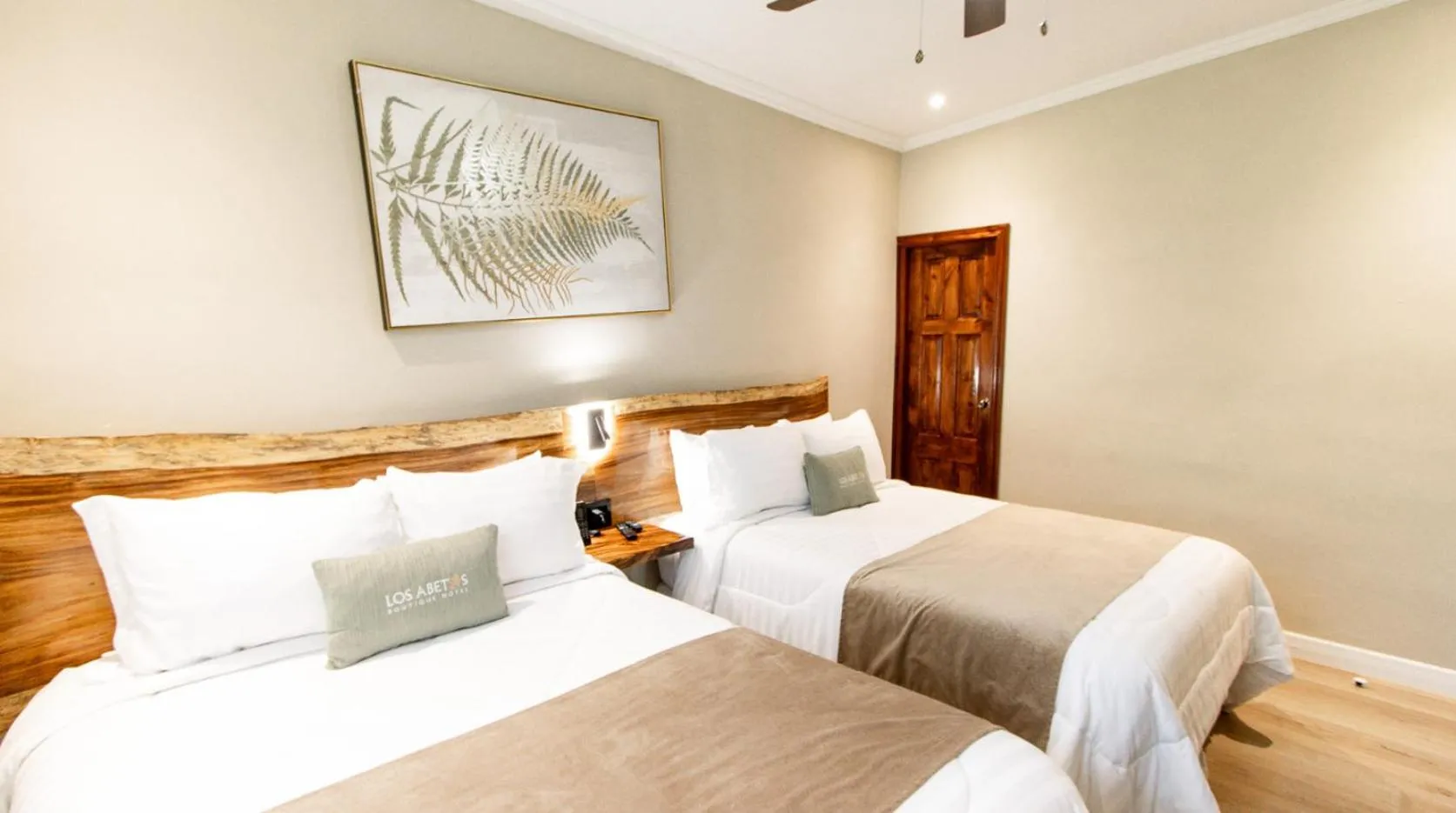 Photo of the whole room, Bed in Hotel Boutique Los Abetos