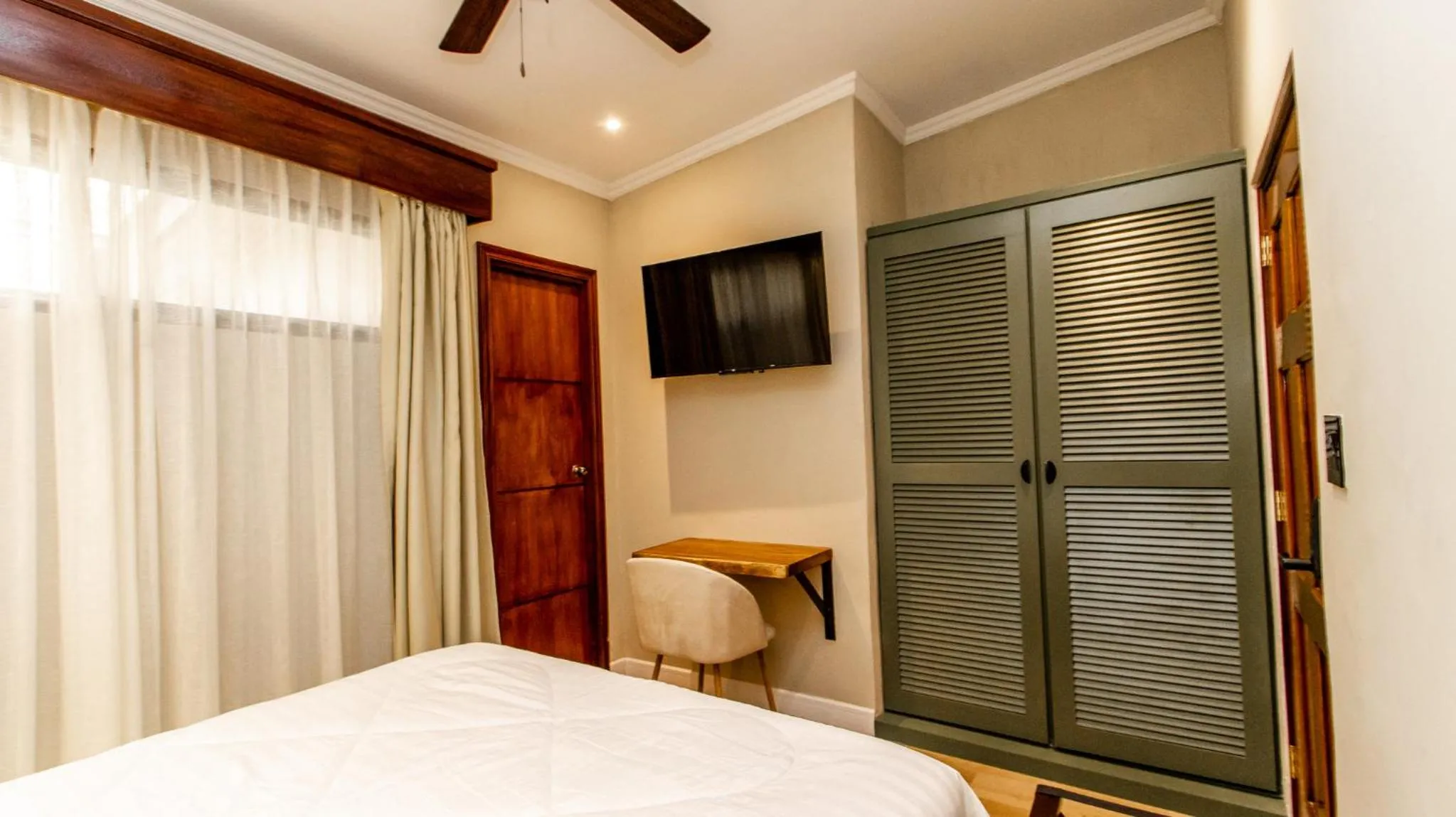 Photo of the whole room, Bed in Hotel Boutique Los Abetos