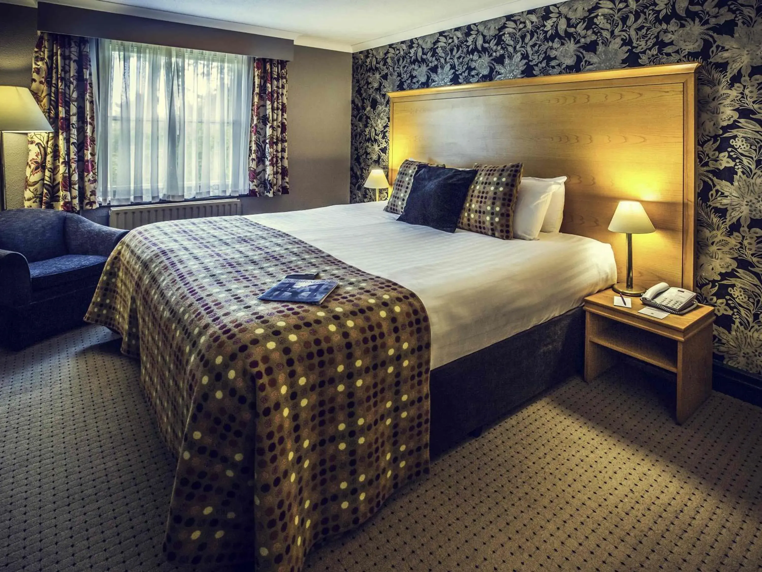 Classic Double Room in Mercure Bristol North The Grange Hotel Classic Double Room in Mercure Bristol North The Grange Hotel