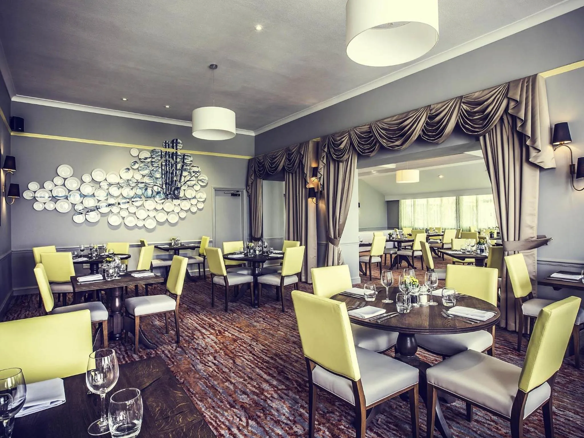 Restaurant/places to eat in Mercure Bristol North The Grange Hotel