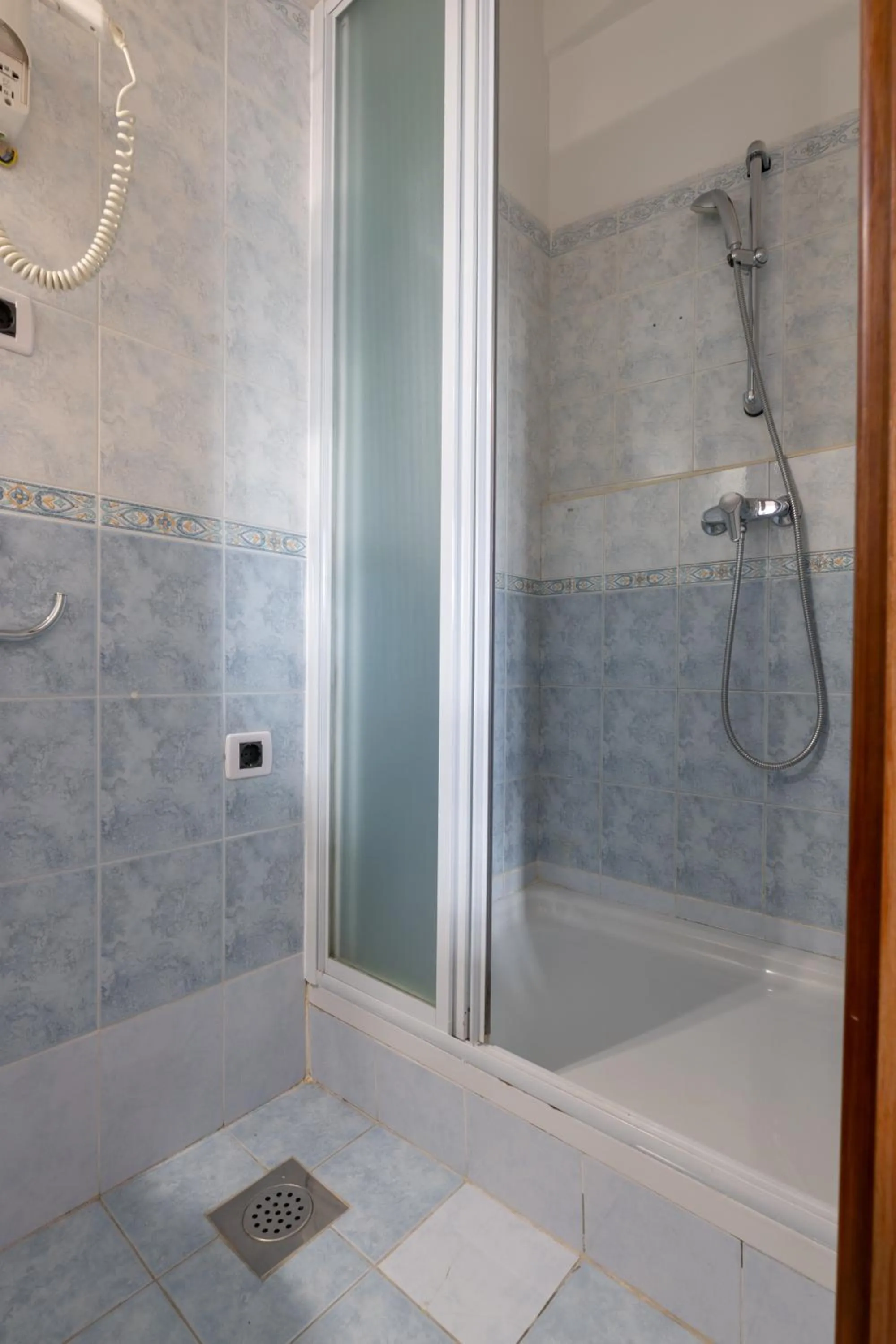 Shower in Villa Fontana