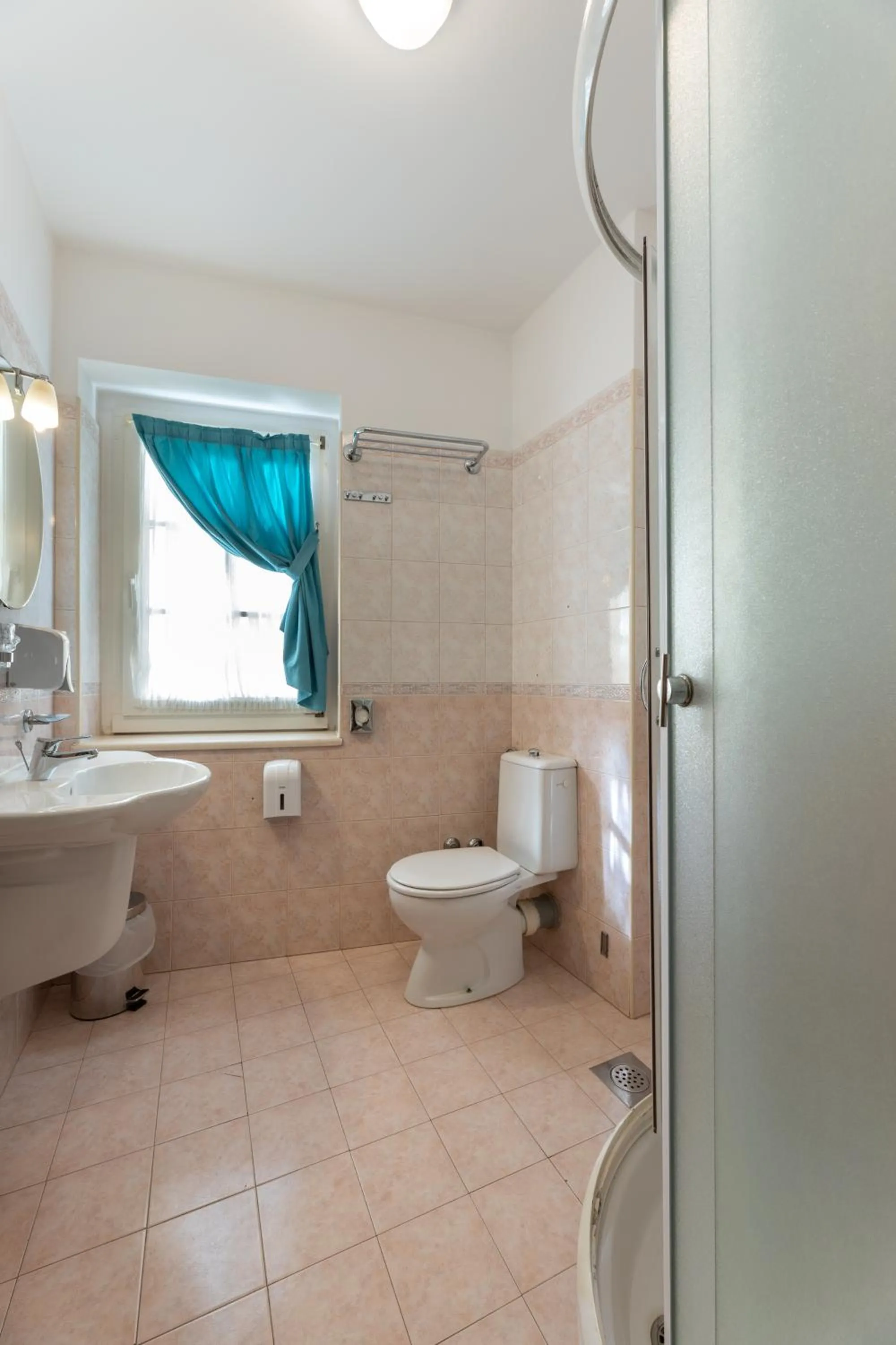 Shower in Villa Fontana