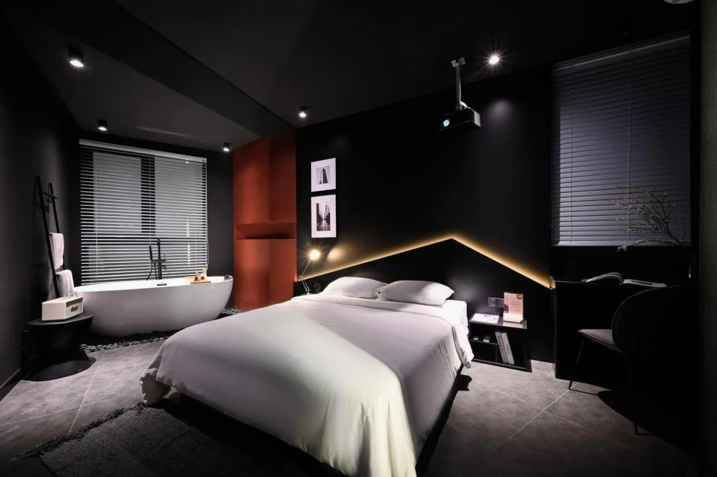 KIN Wander Tân Bình, The Mountain