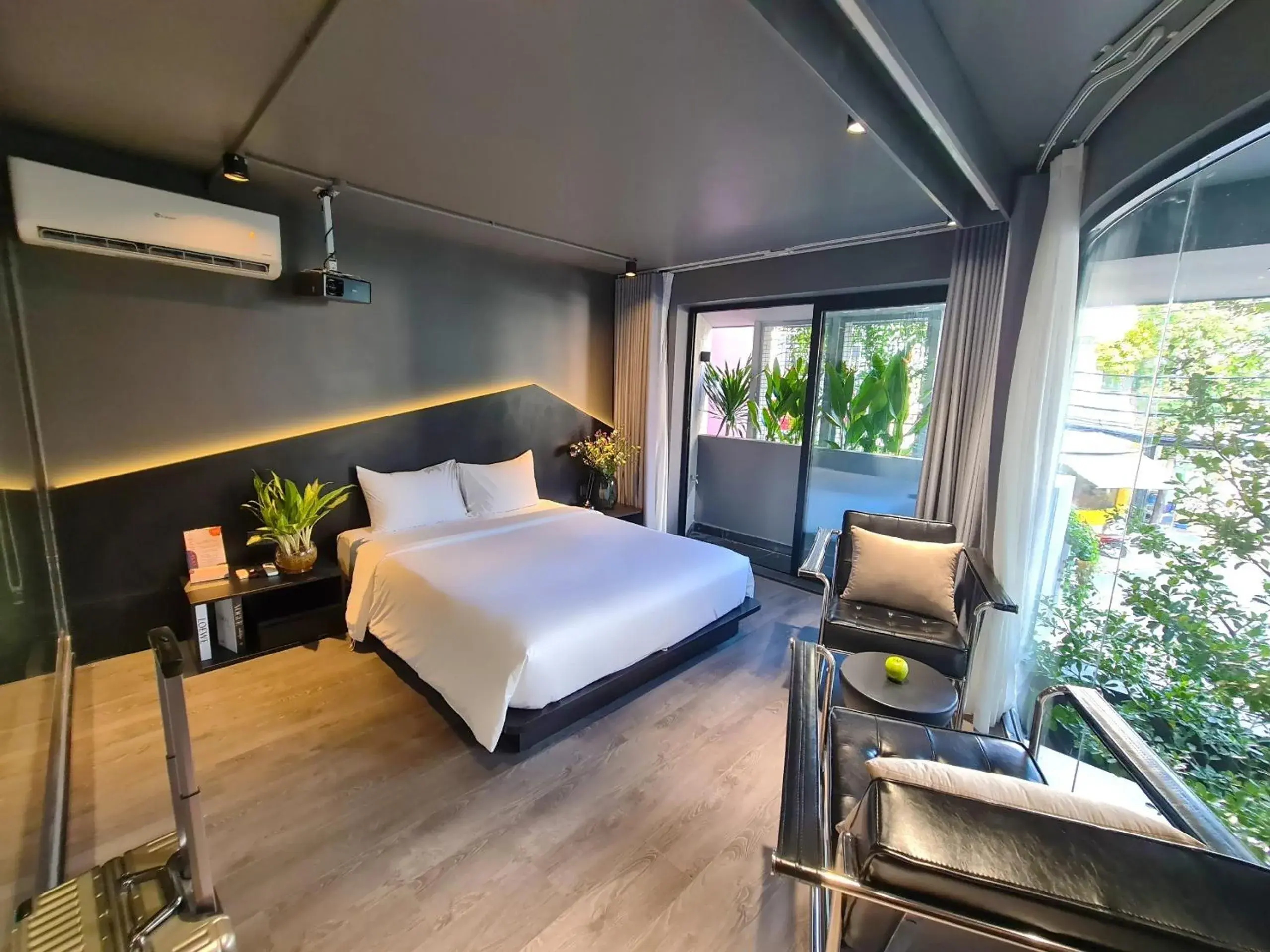 Kin Inspired 2 in KIN Wander Tân Bình, The Mountain Kin Inspired 2 in KIN Wander Tân Bình, The Mountain