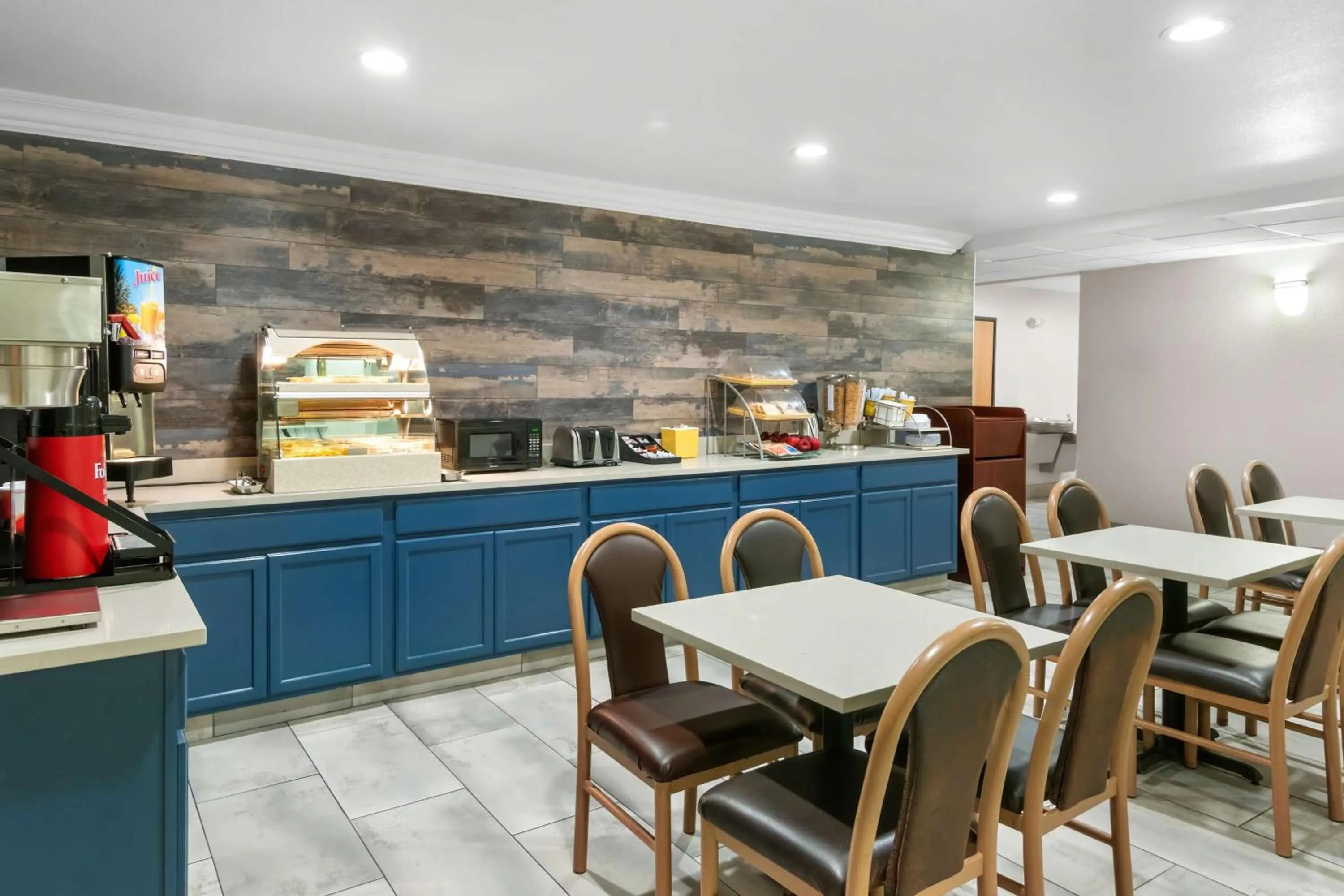 Breakfast in SureStay Plus by Best Western Fort Worth Benbrook