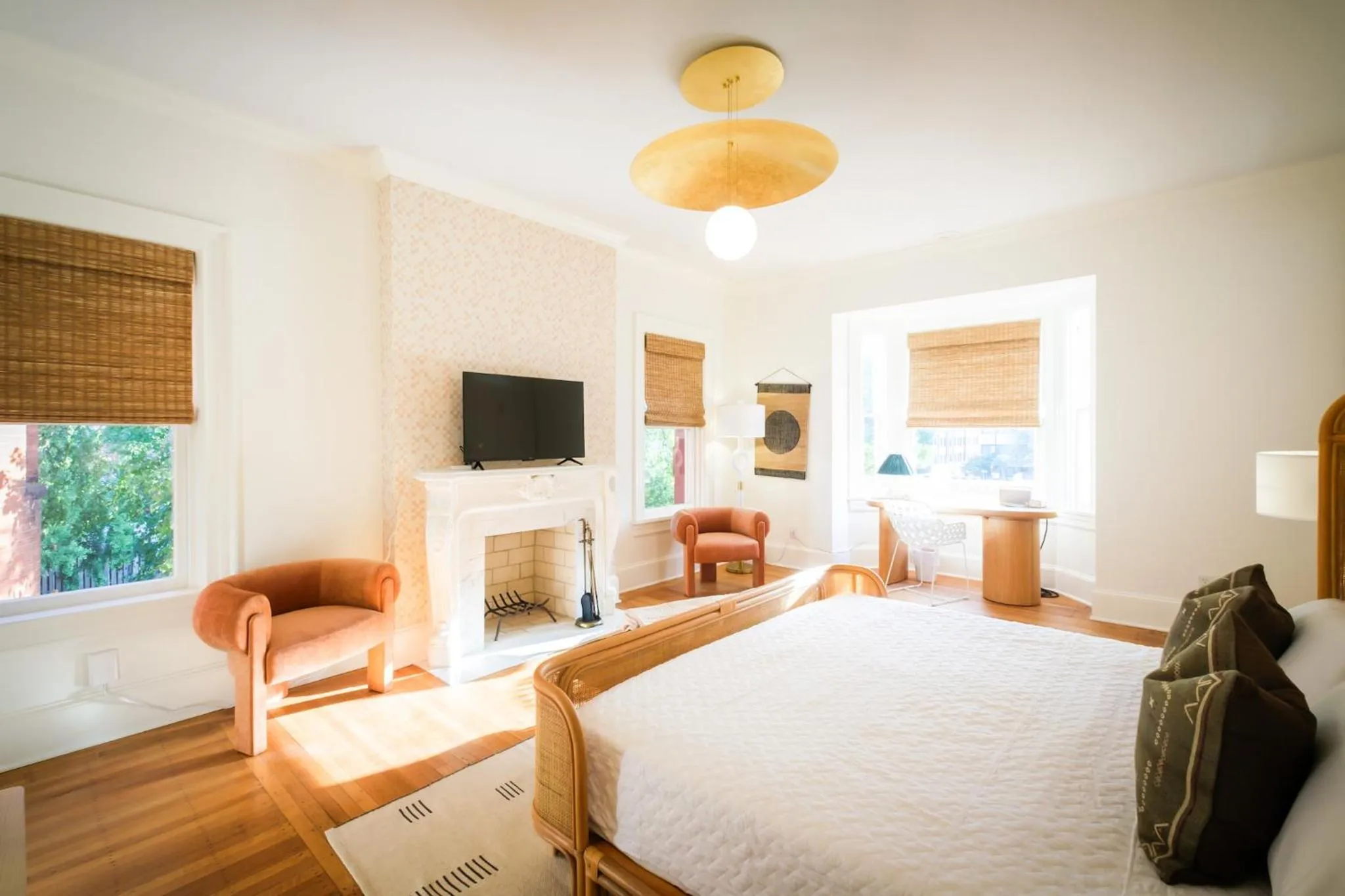 Bedroom, Bed in Swann House