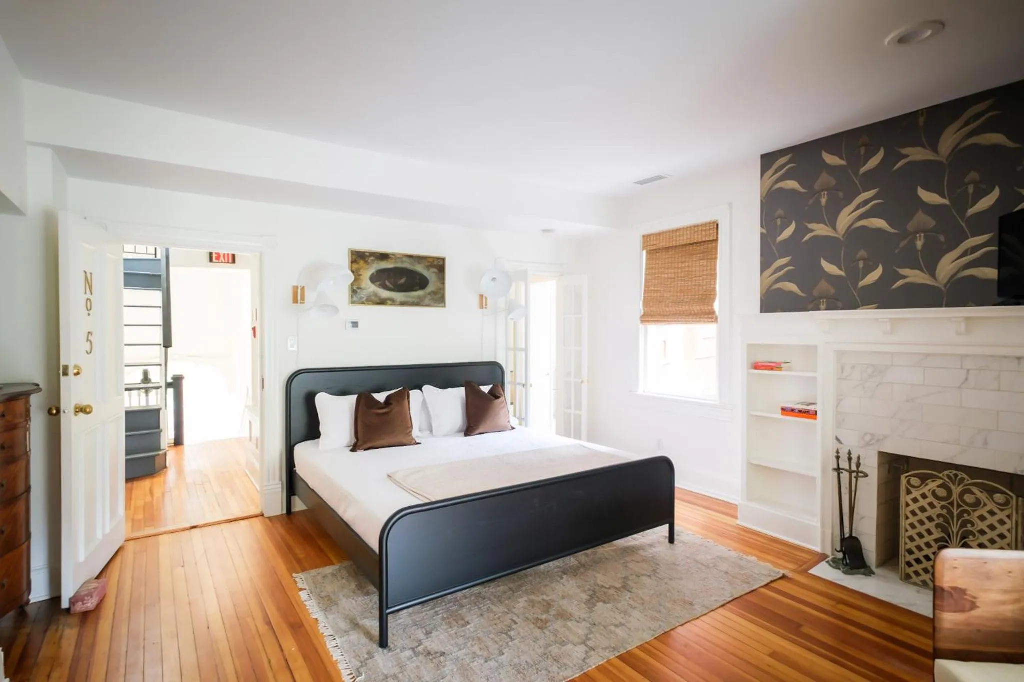 Bedroom, Bed in Swann House