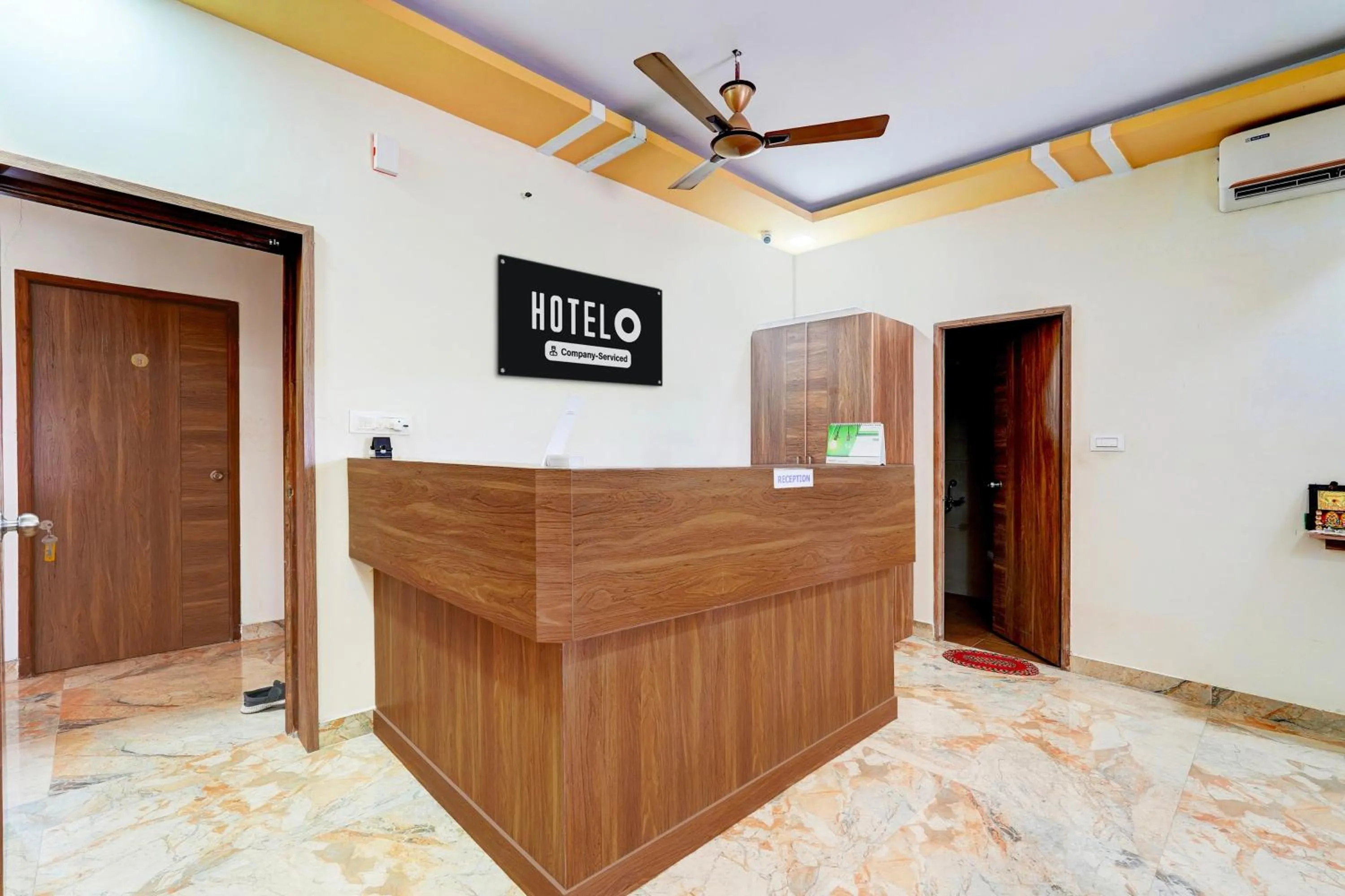 Lobby or reception in Super Hotel O Sriperambadhur formerly Radha Residency