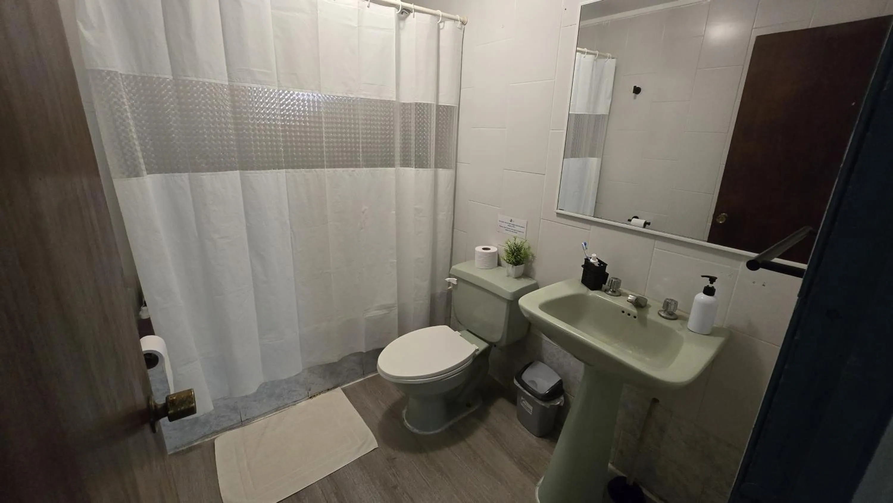 Hotel Hotu Matua by EI