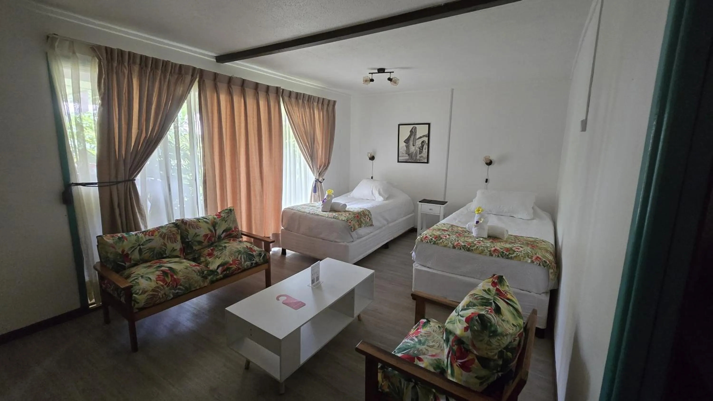 Bed in Hotel Hotu Matua by EI