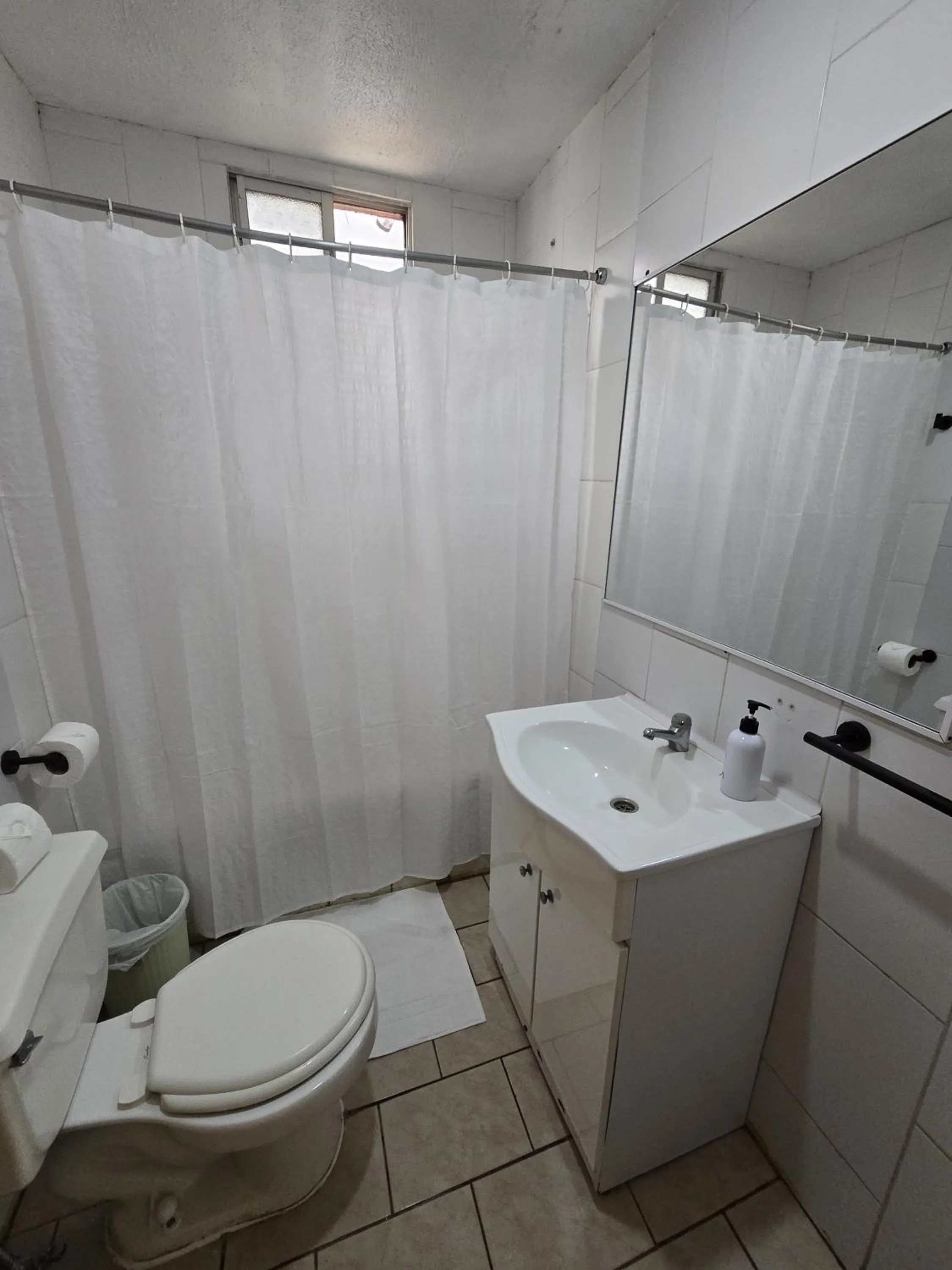 Hotel Hotu Matua by EI