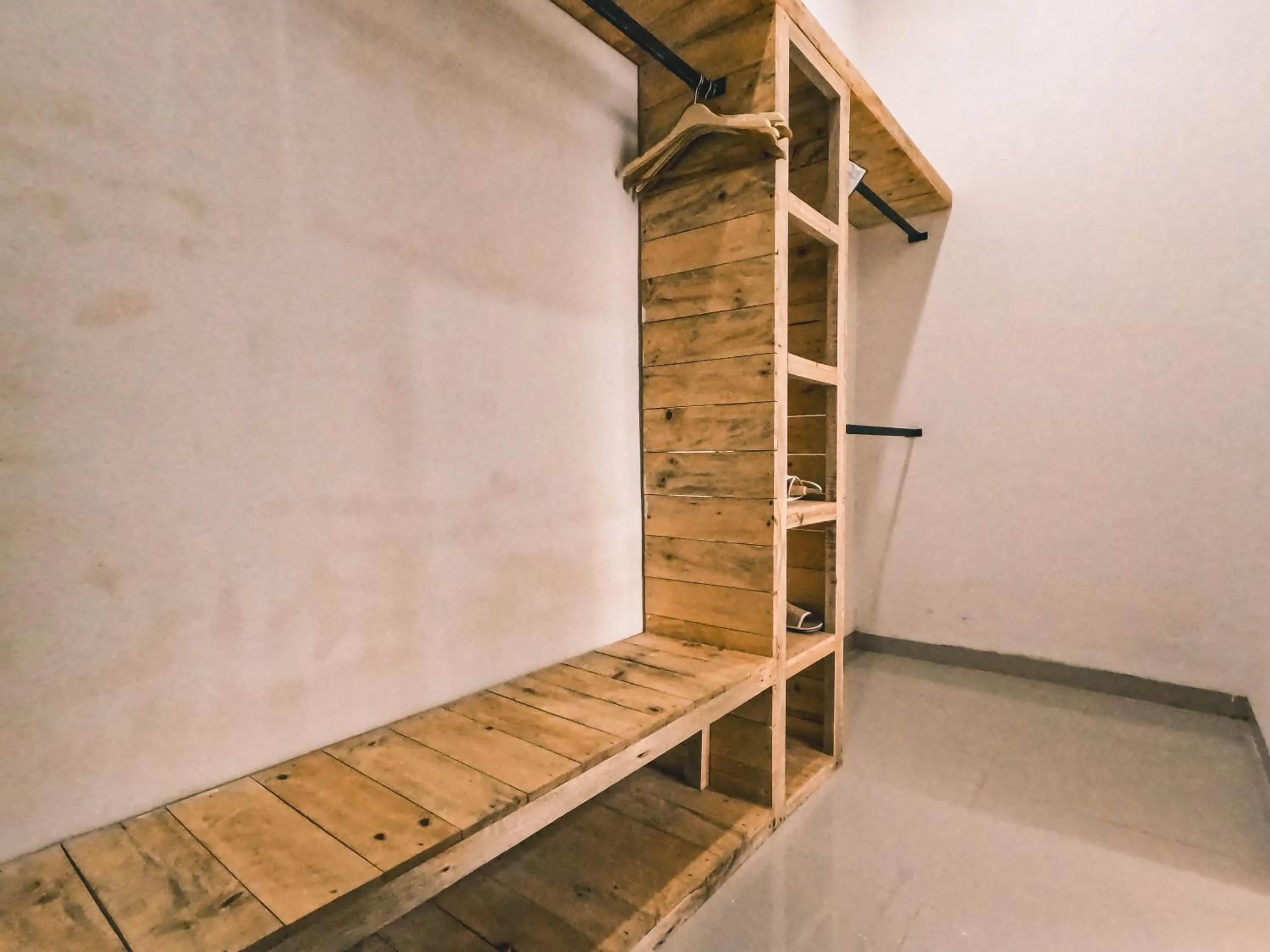 wardrobe in Zavana rooms & Restaurant