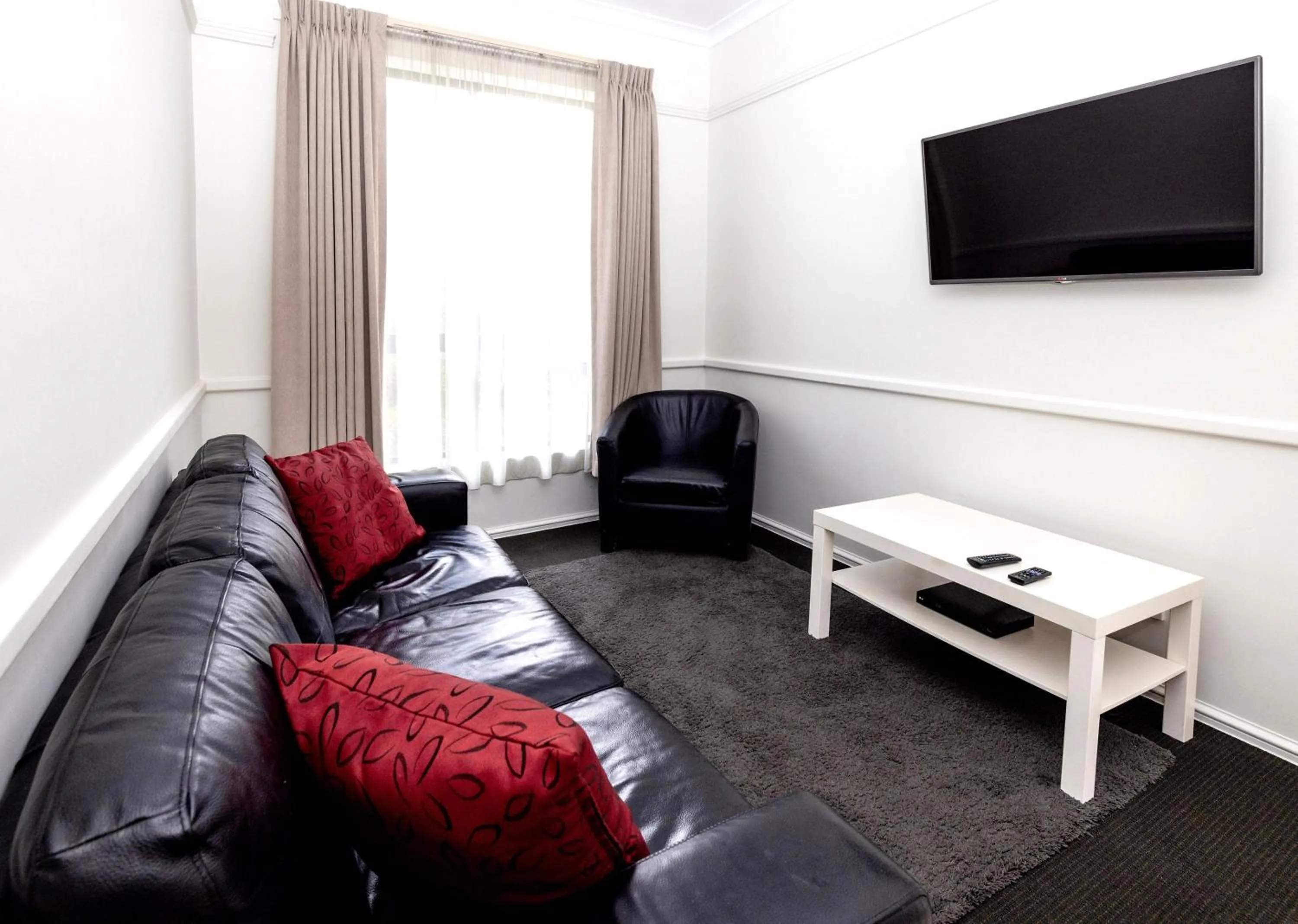 Living room in BIG4 Emu Beach Holiday Park