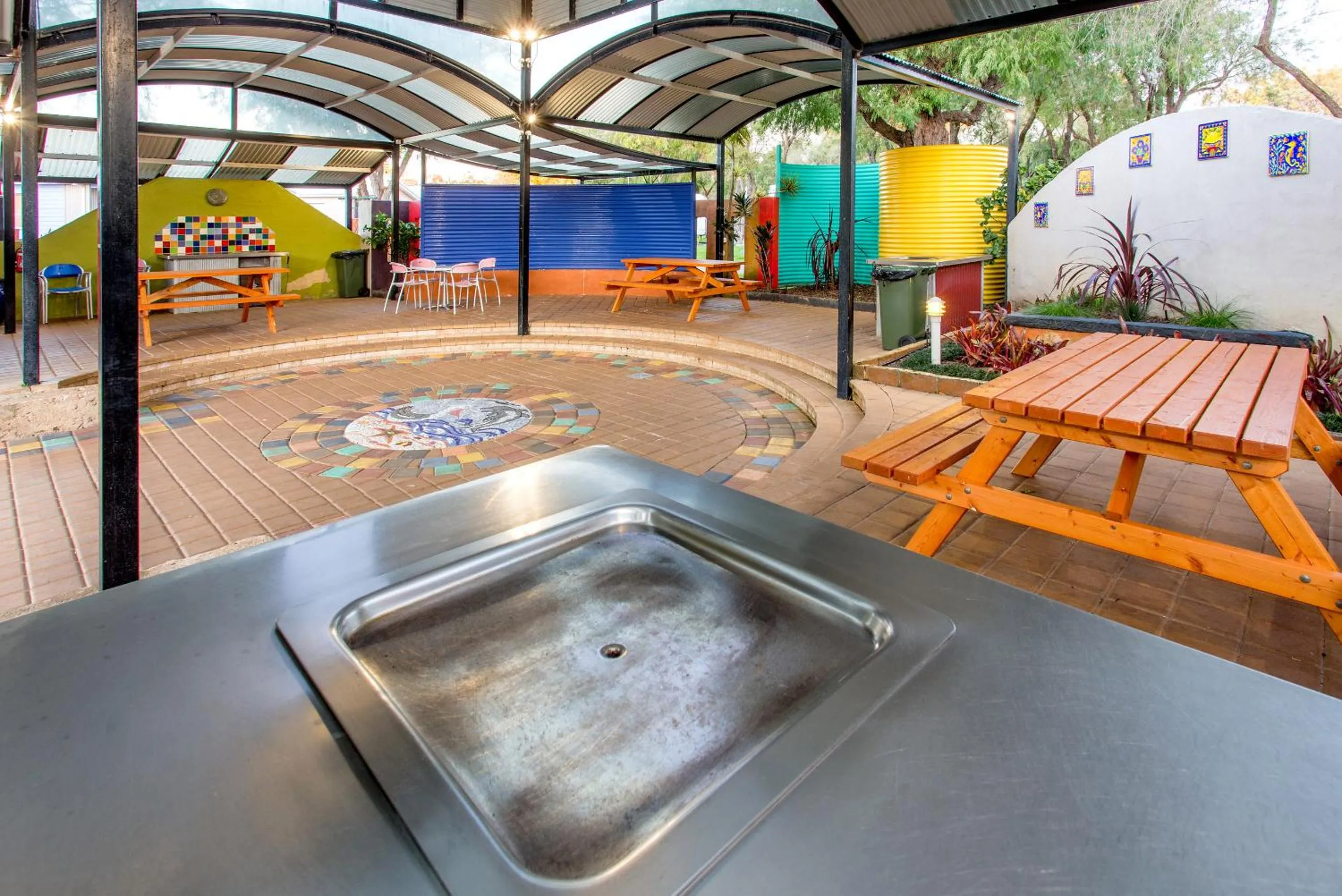 BBQ facilities in BIG4 Emu Beach Holiday Park