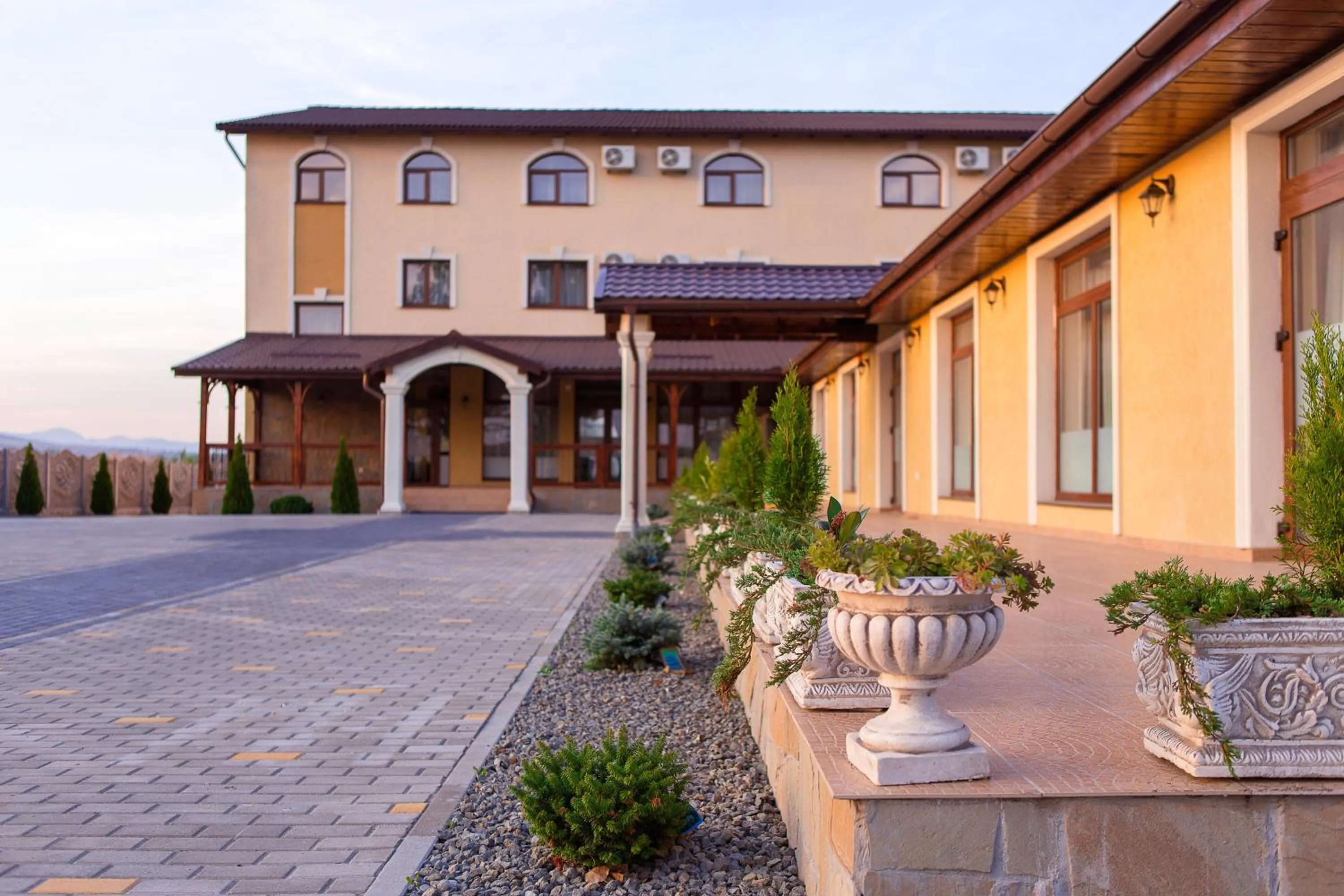 Facade/entrance in Pensiunea Select