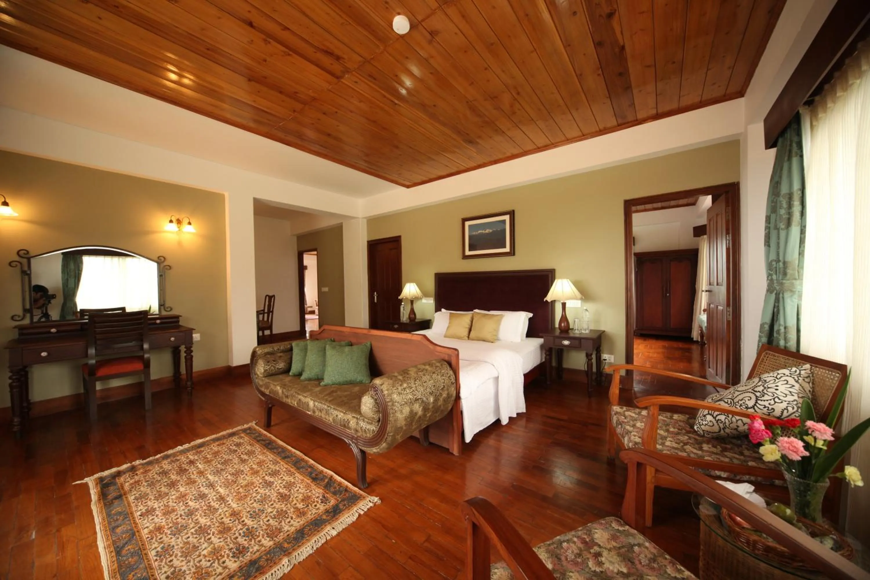 Photo of the whole room in Sourenee Tea Estate