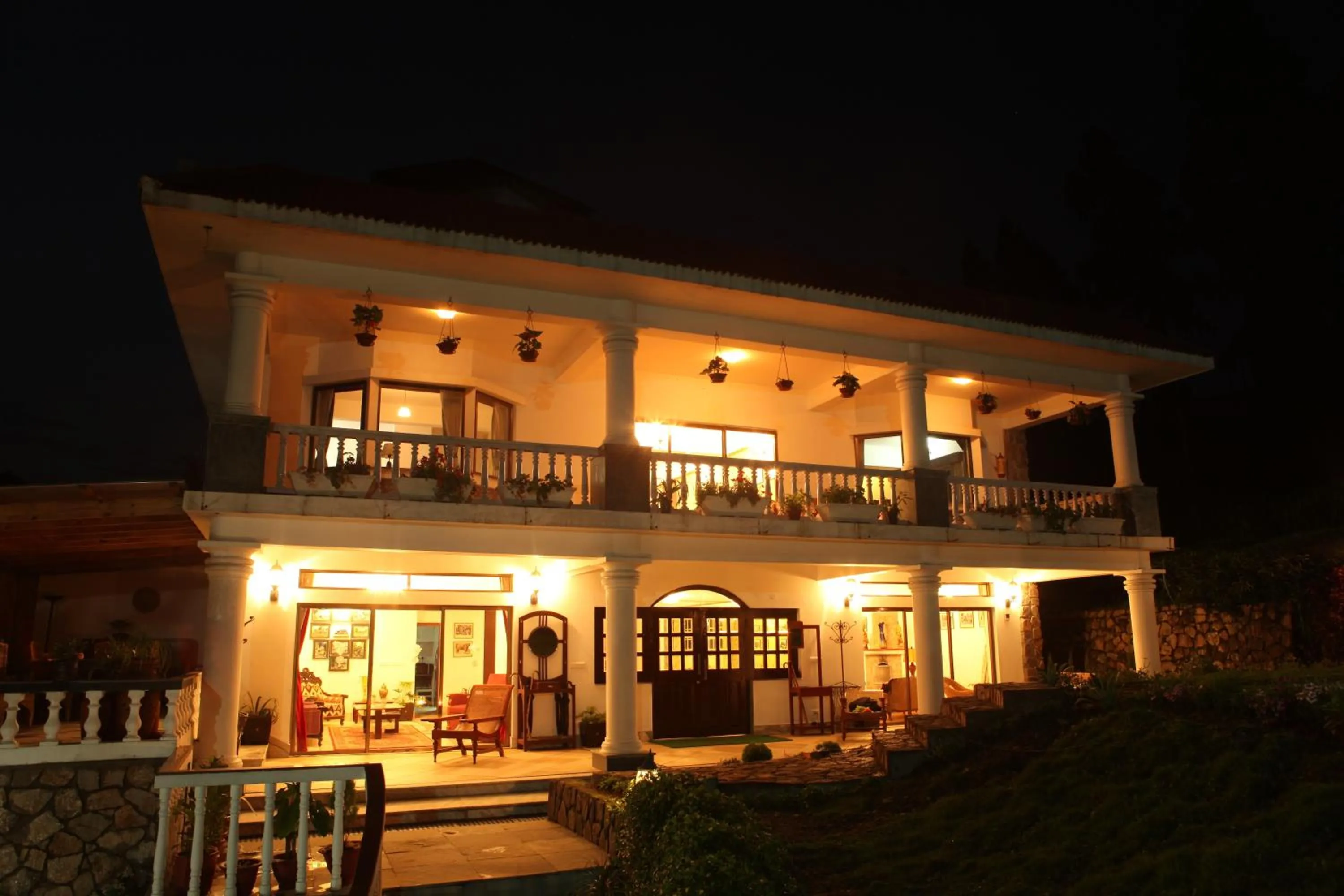 Facade/entrance in Sourenee Tea Estate