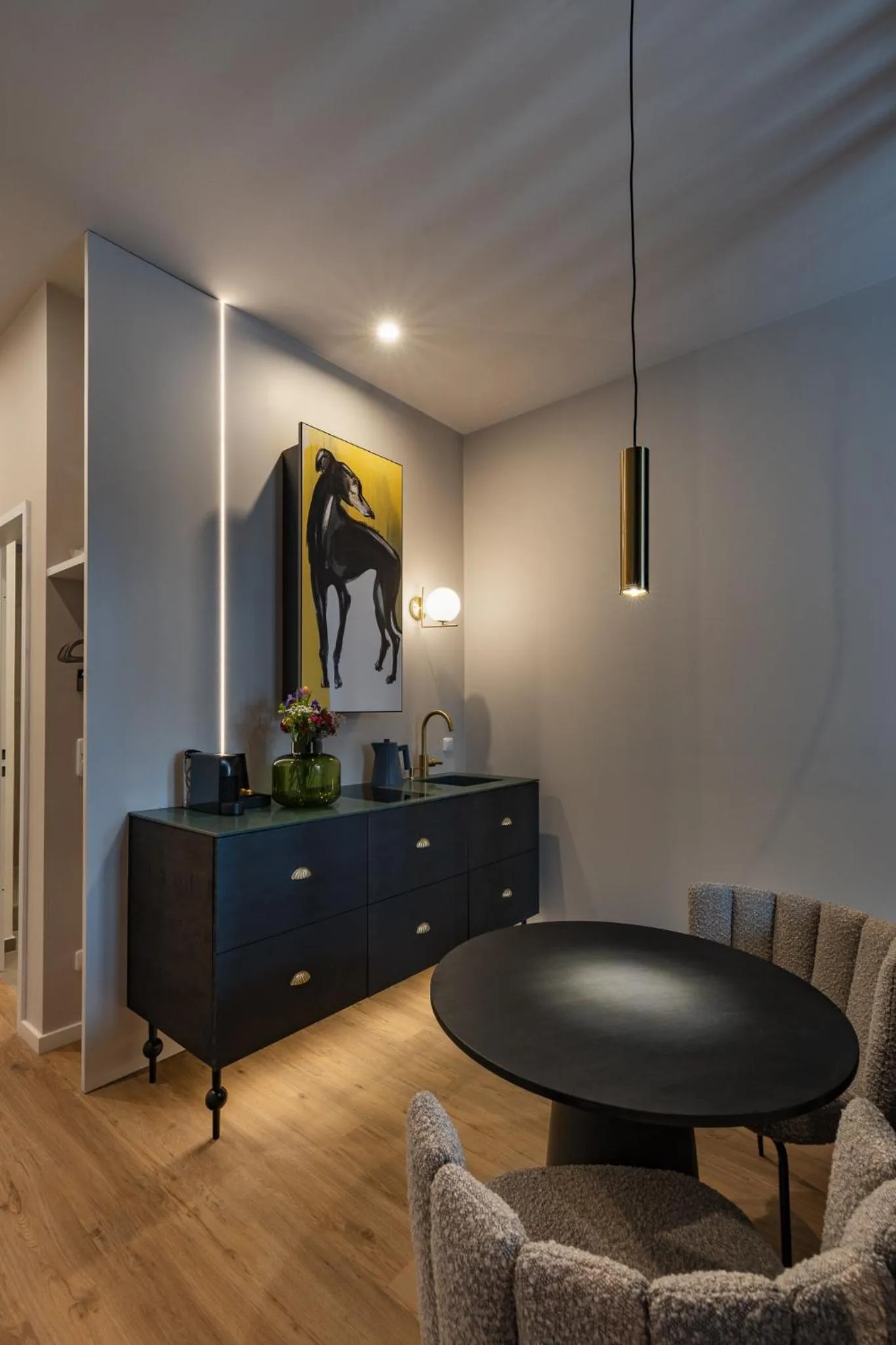 Seating area in kalm stay - a design Aparthotel