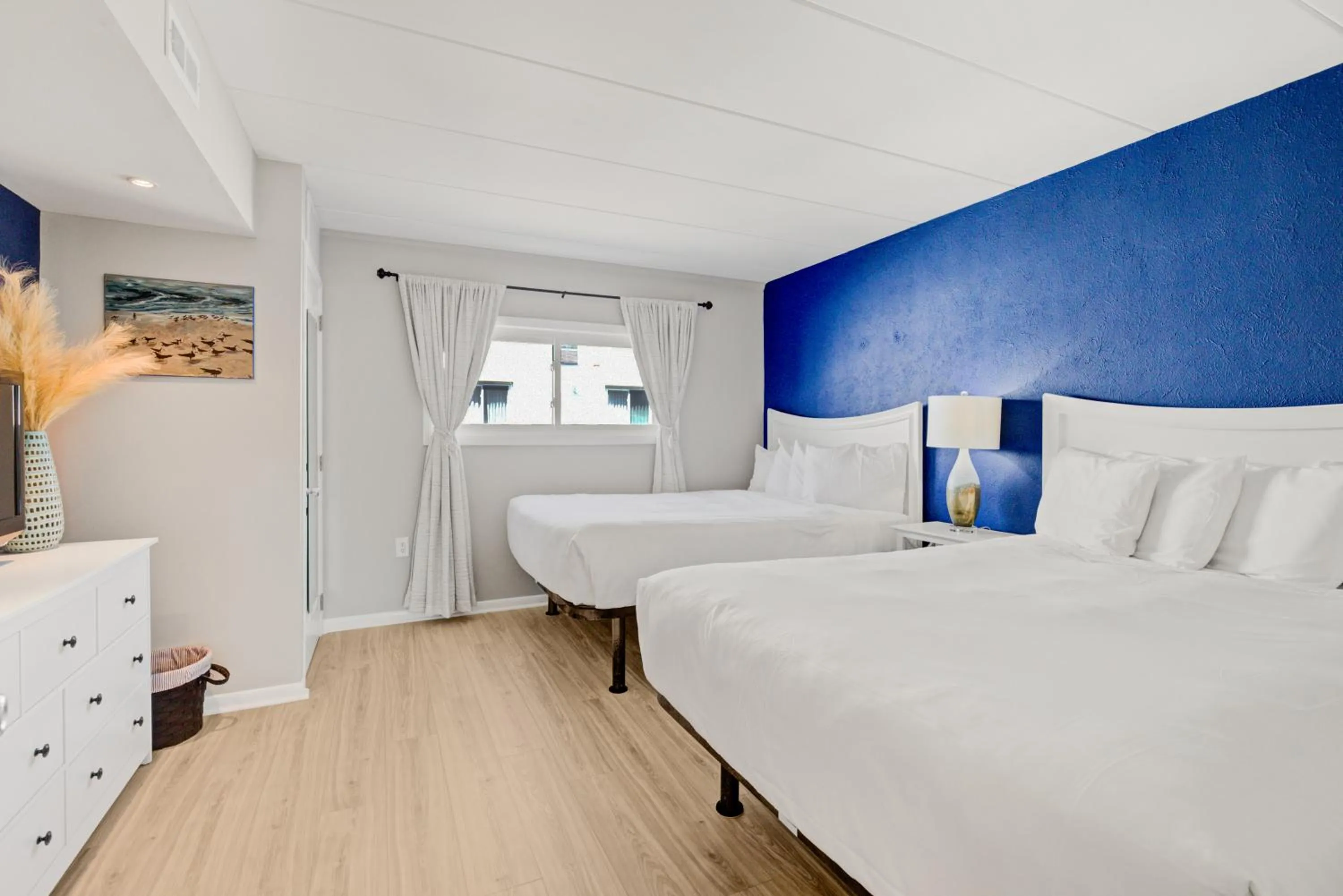 Bedroom, Bed in Desert Sand Resort