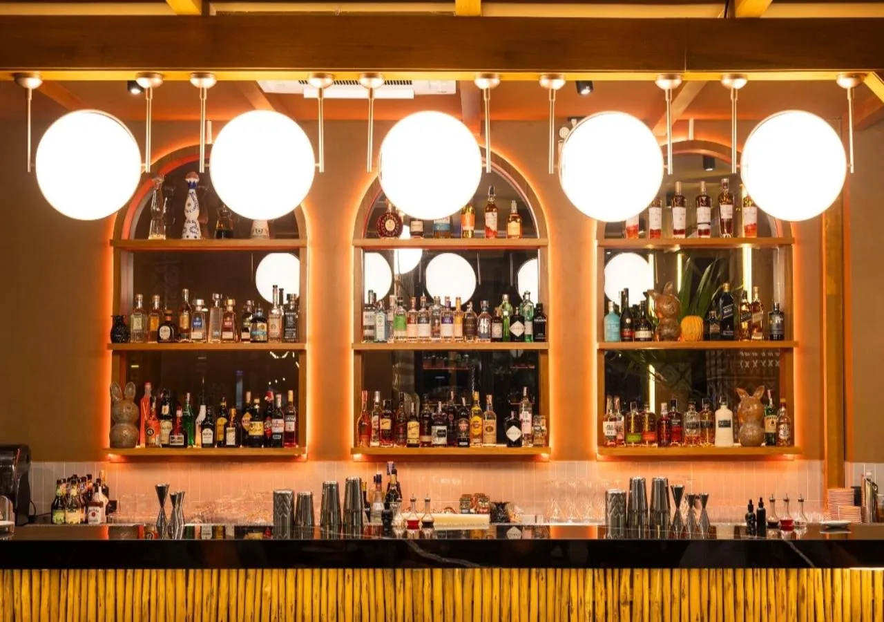 Restaurant/places to eat in 79 Beach Club and Resort Samui