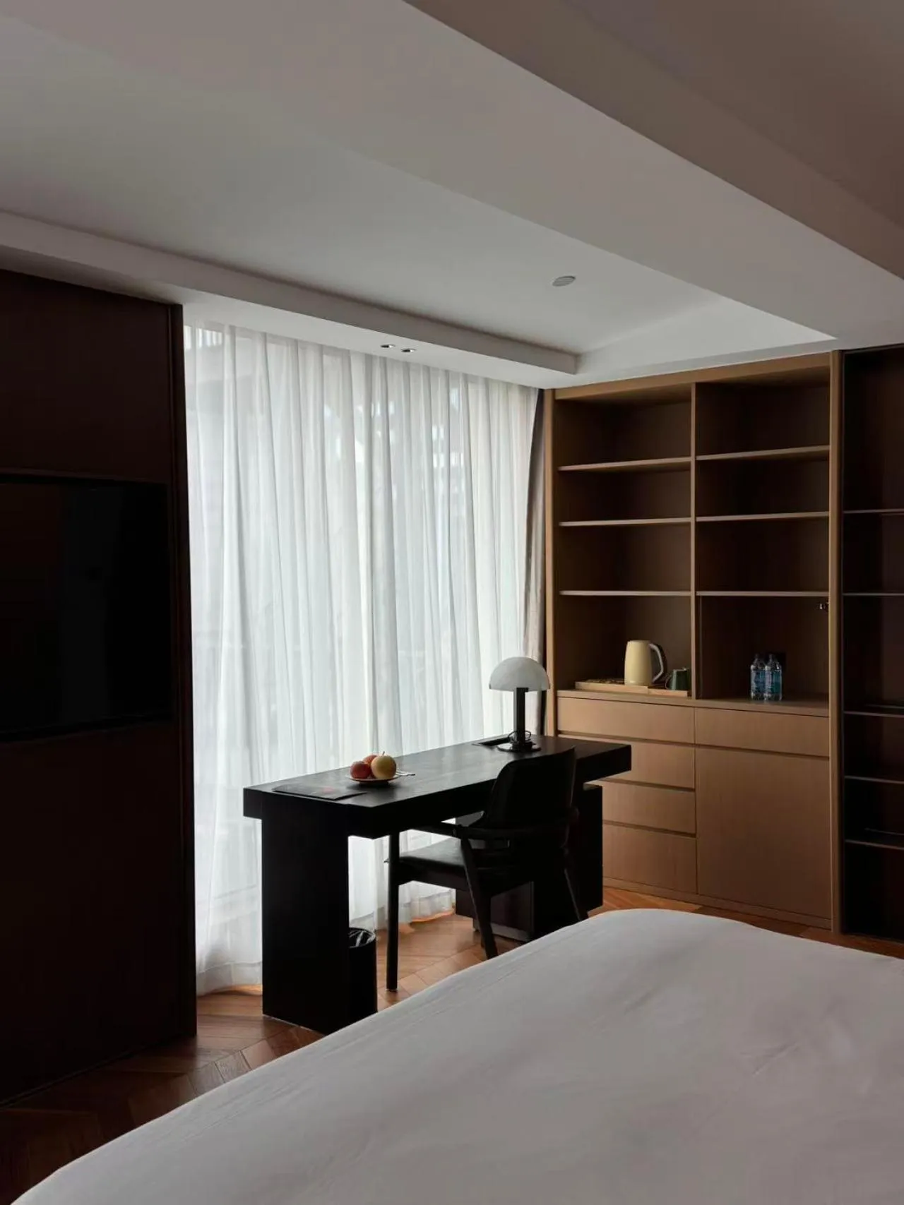 Property building, Bed in The Purple Horse Hotel Beijing