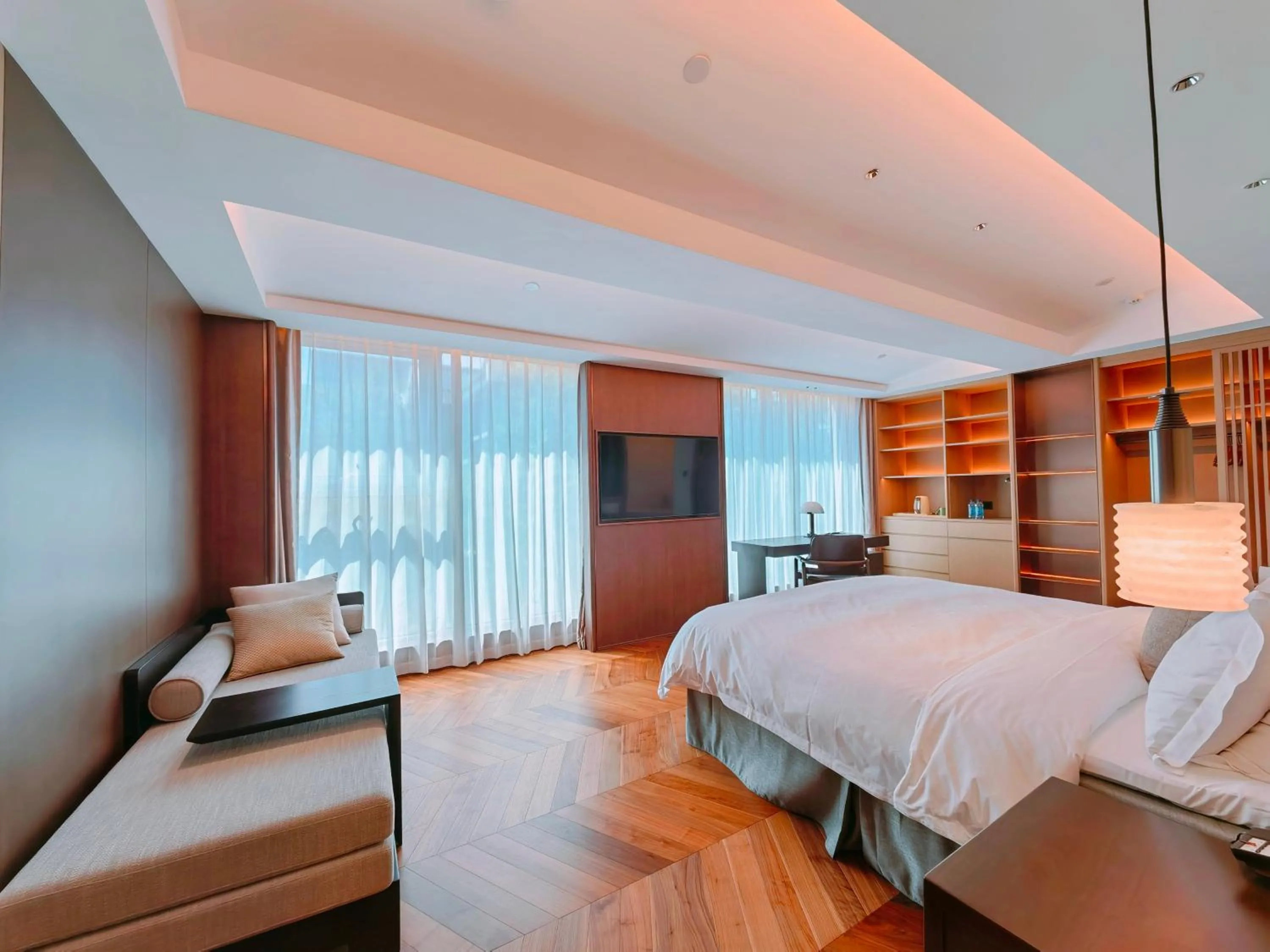 Photo of the whole room, Bed in The Purple Horse Hotel Beijing